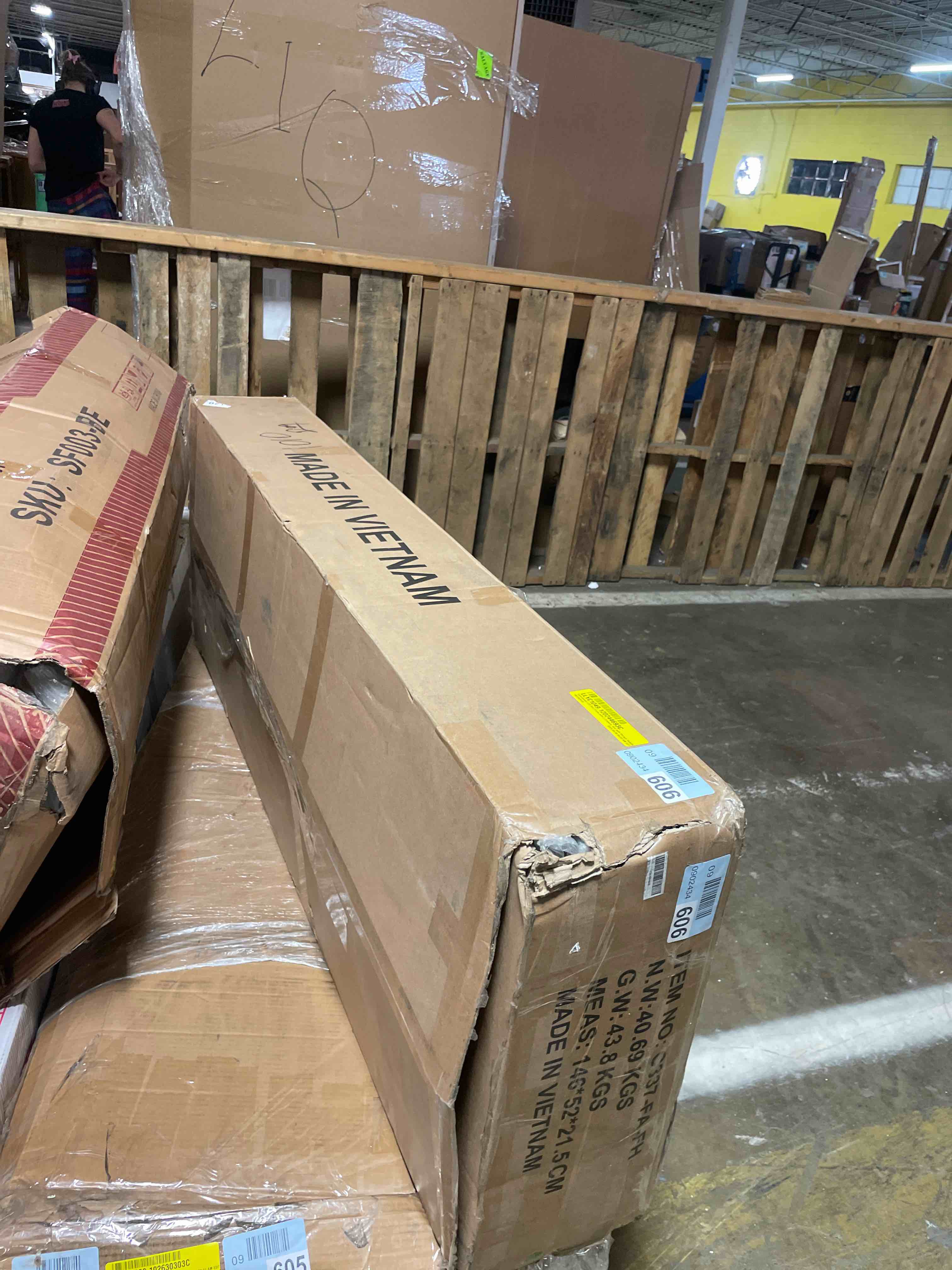 https://s3.amazonaws.com/lotting-images-prod/phillipi/GRA2239681_1757361366156.jpeg