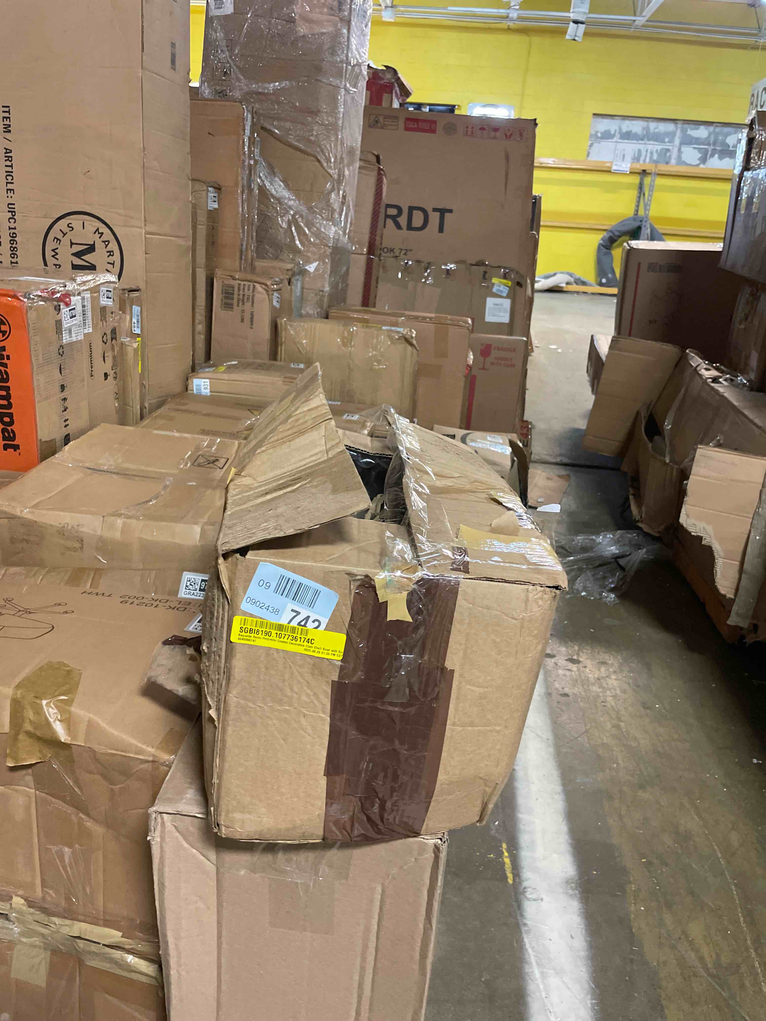 https://s3.amazonaws.com/lotting-images-prod/phillipi/GRA2239719_1757433271943.jpeg