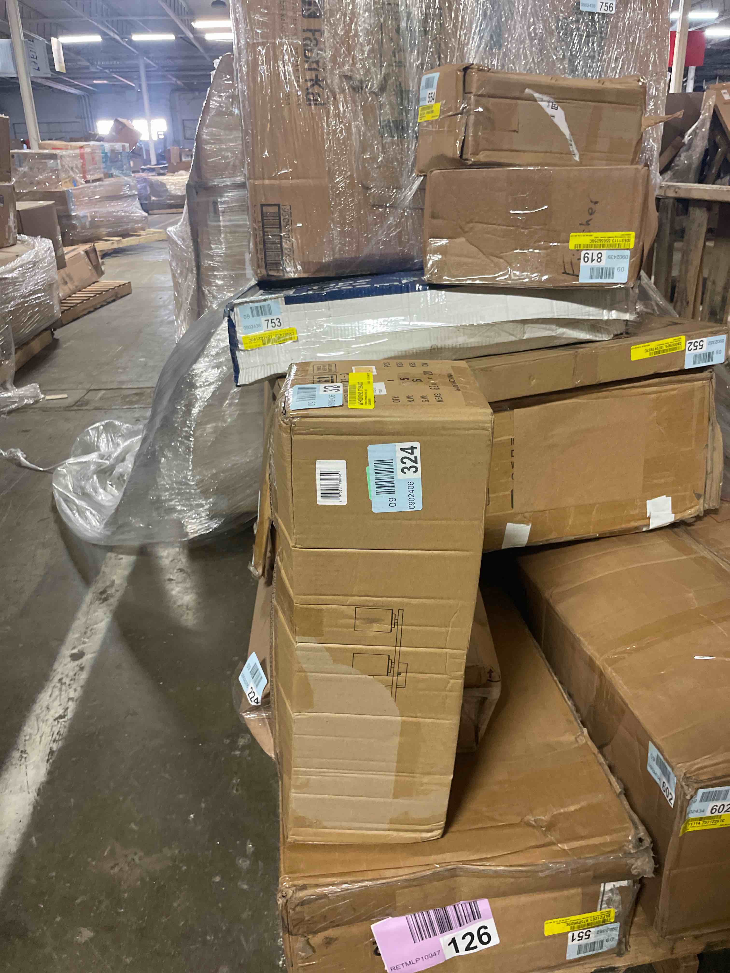 https://s3.amazonaws.com/lotting-images-prod/phillipi/GRA2239751_1757523246630.jpeg