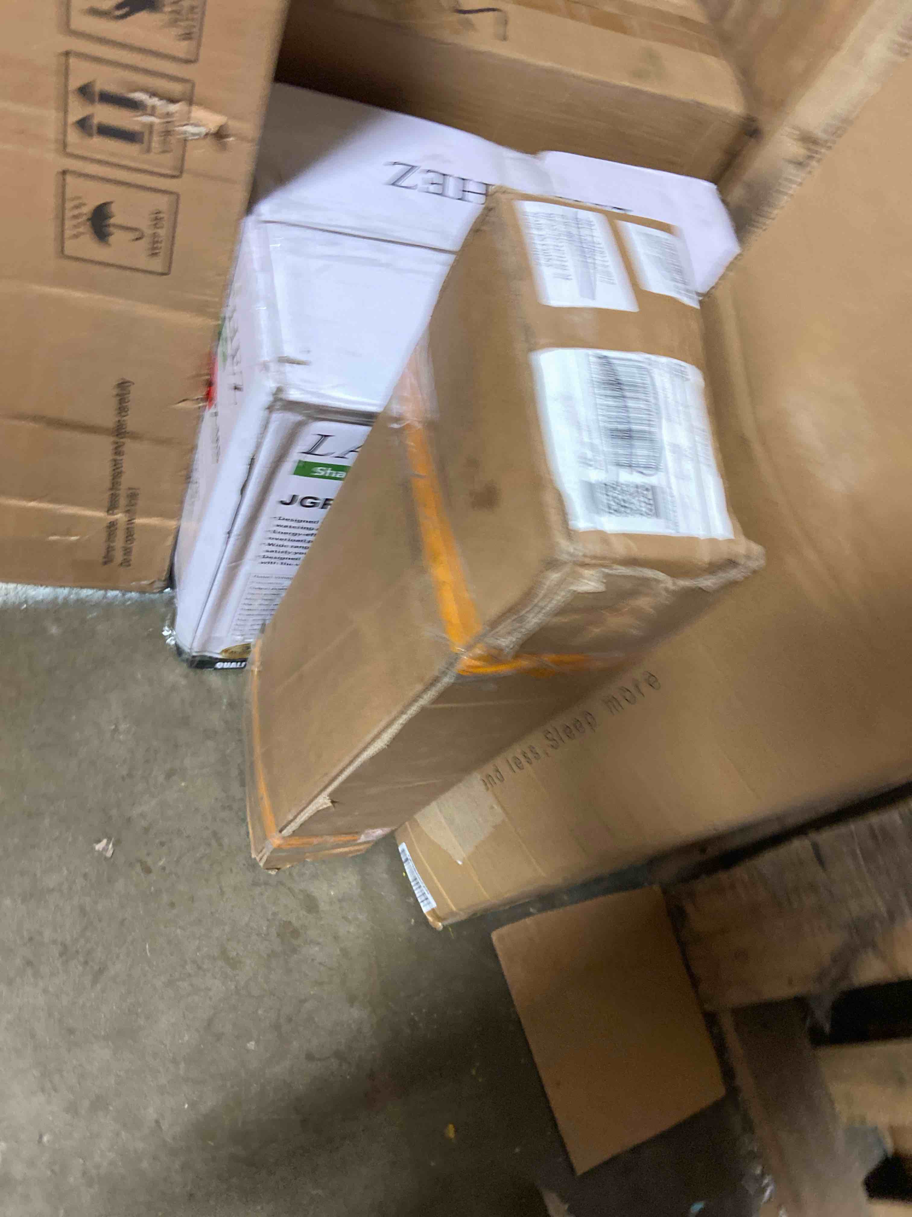 https://s3.amazonaws.com/lotting-images-prod/phillipi/GRA2239879_1758812471332.jpeg