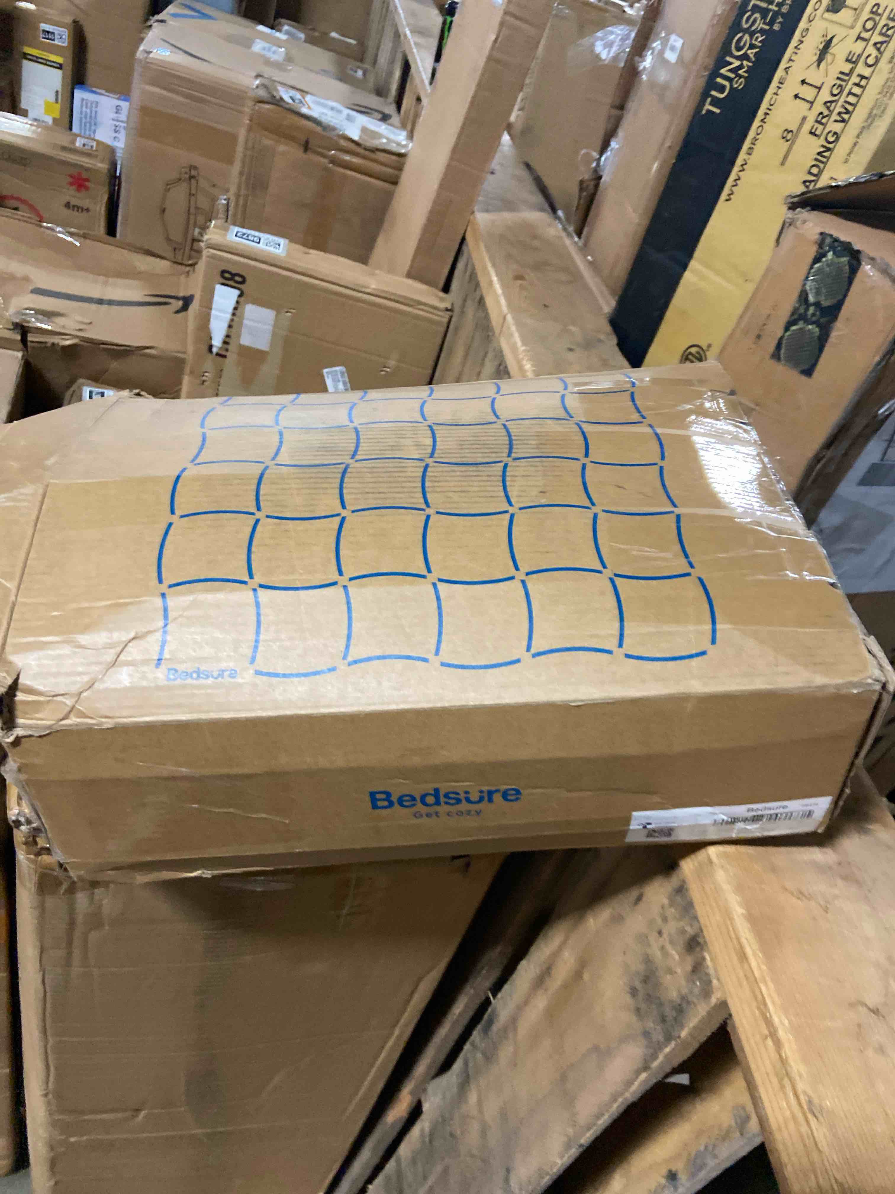 https://s3.amazonaws.com/lotting-images-prod/phillipi/GRA2239882_1758812706672.jpeg
