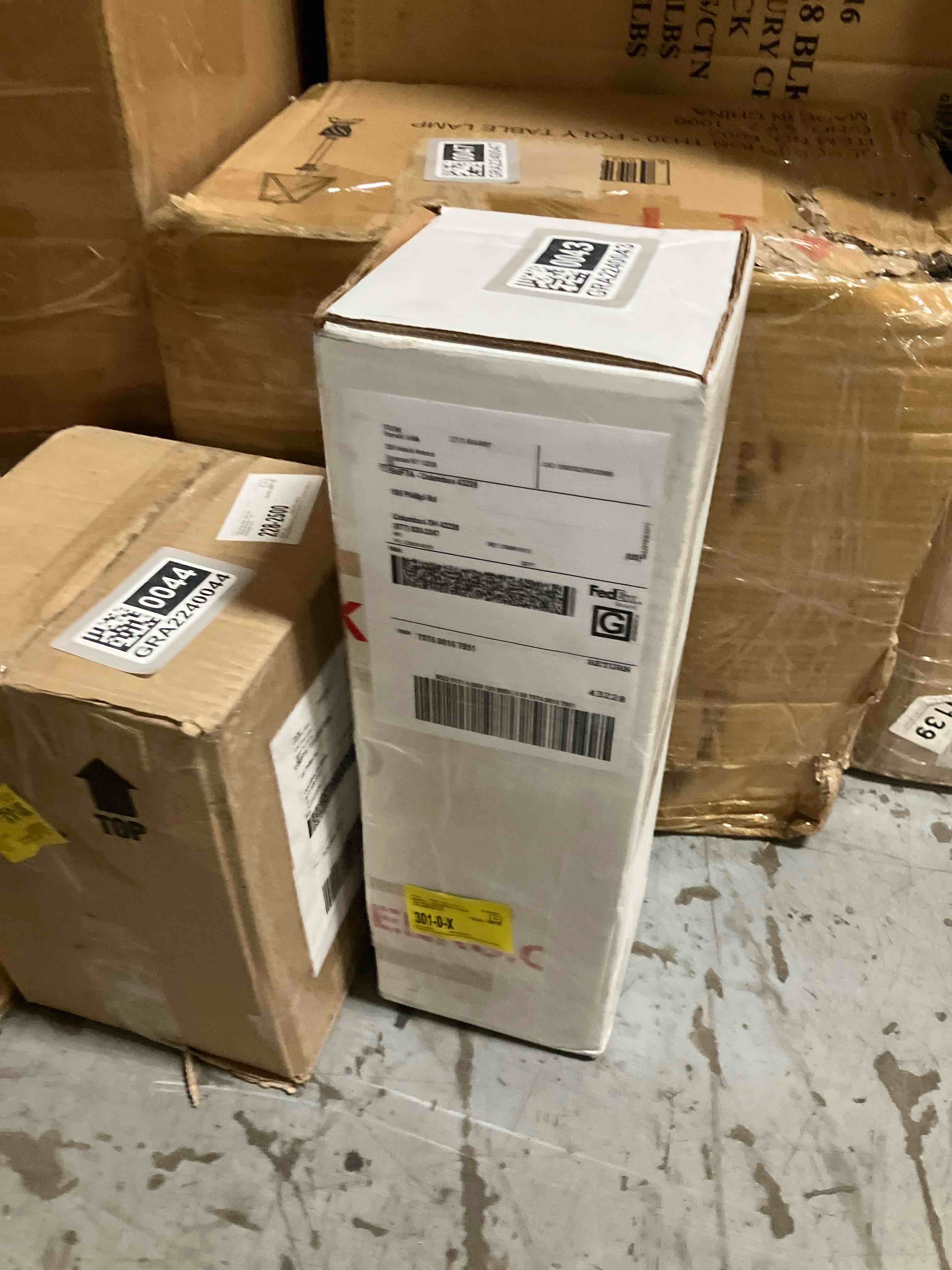 https://s3.amazonaws.com/lotting-images-prod/phillipi/GRA2240042_1758919763042.jpeg