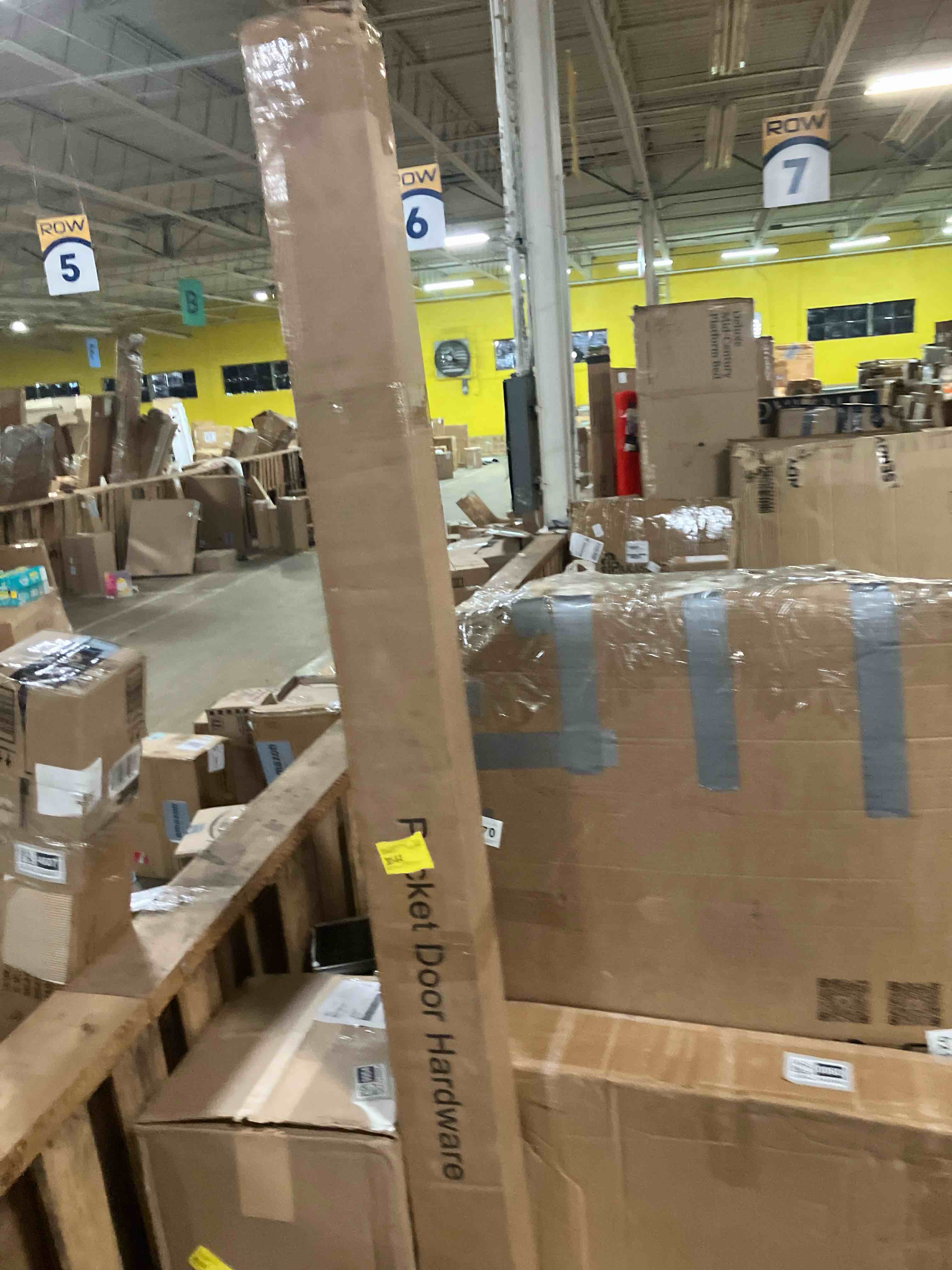 https://s3.amazonaws.com/lotting-images-prod/phillipi/GRA2240056_1758918532947.jpeg