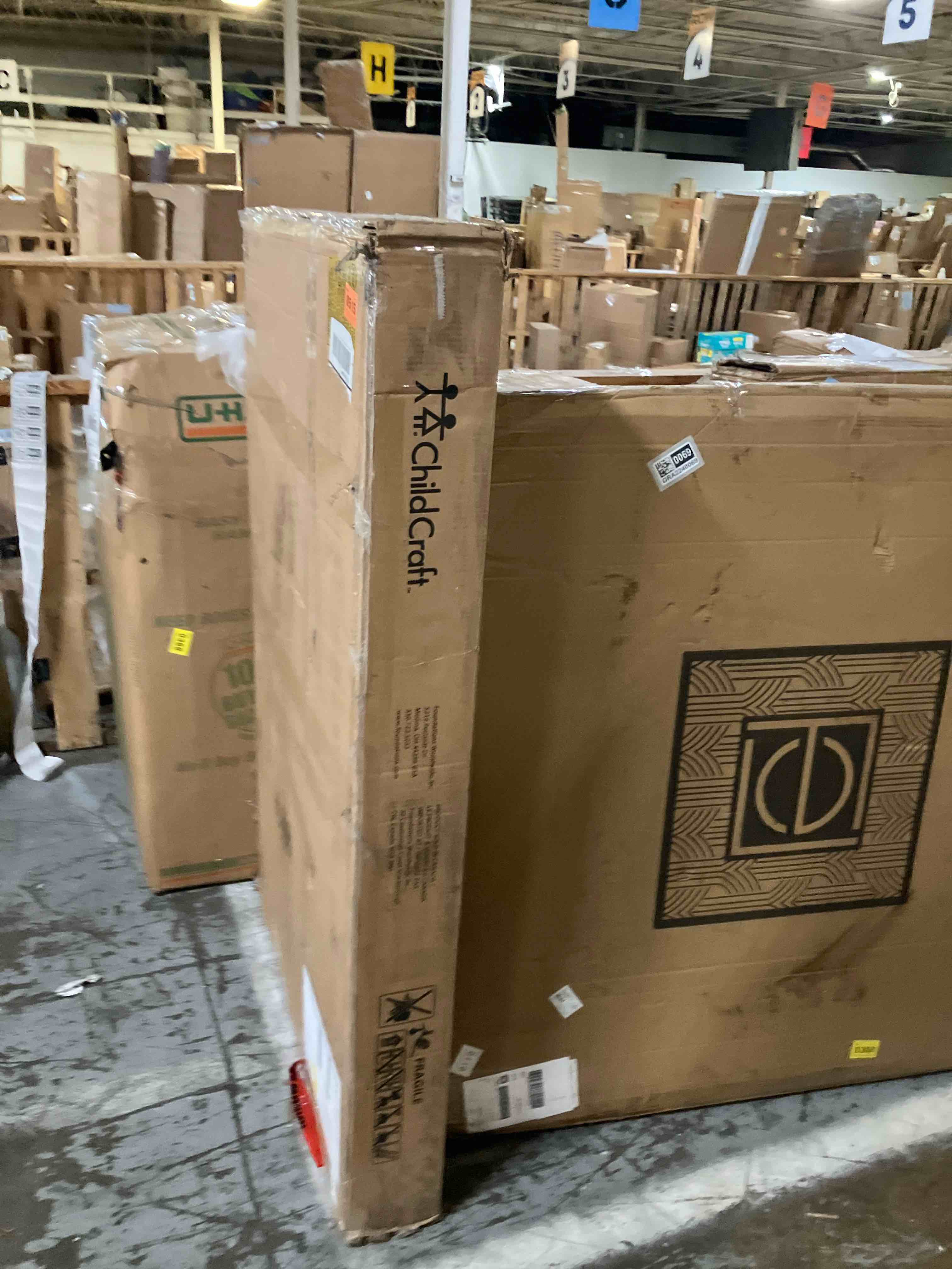 https://s3.amazonaws.com/lotting-images-prod/phillipi/GRA2240068_1758916996239.jpeg