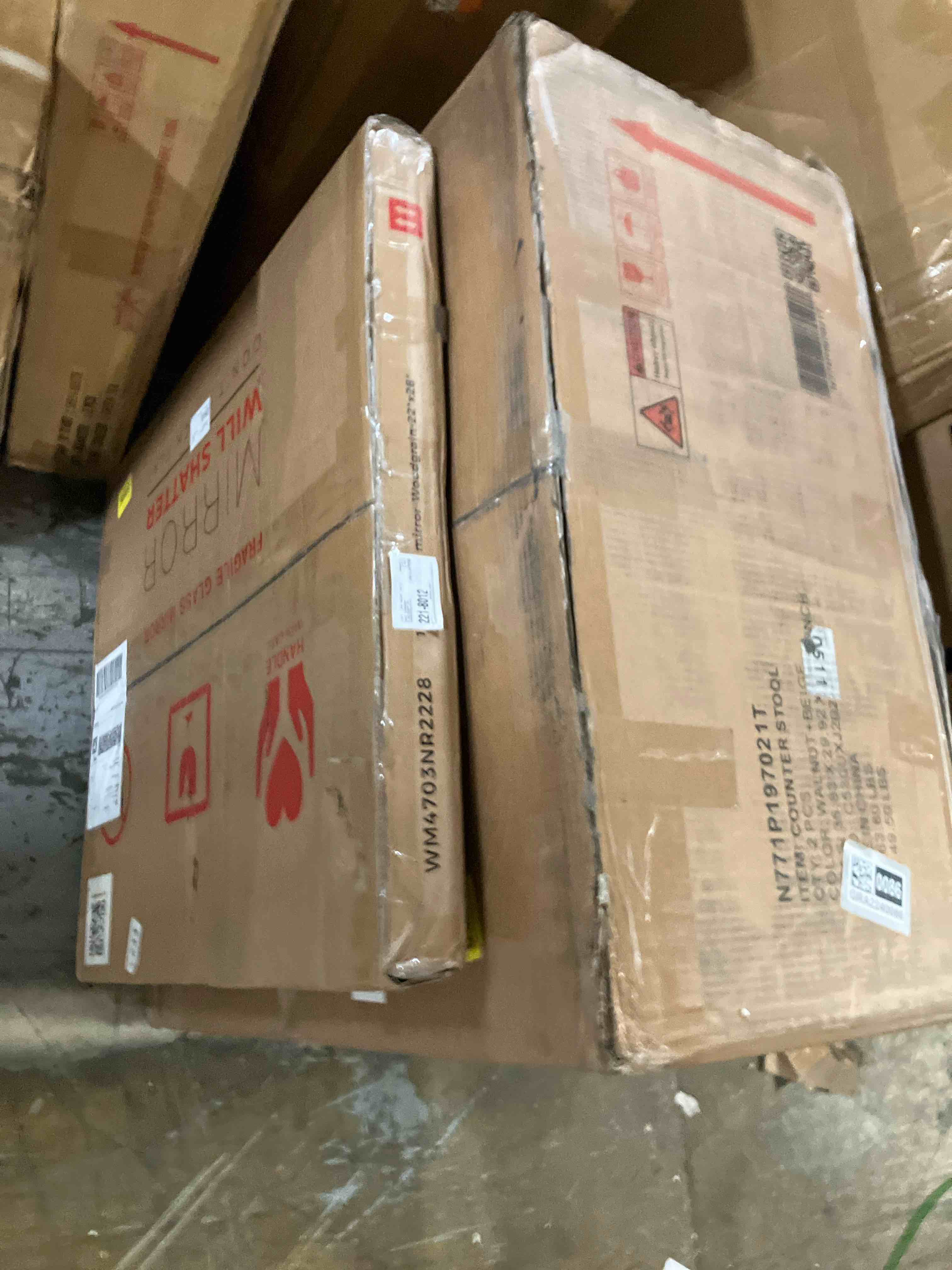 https://s3.amazonaws.com/lotting-images-prod/phillipi/GRA2240081_1758915578521.jpeg