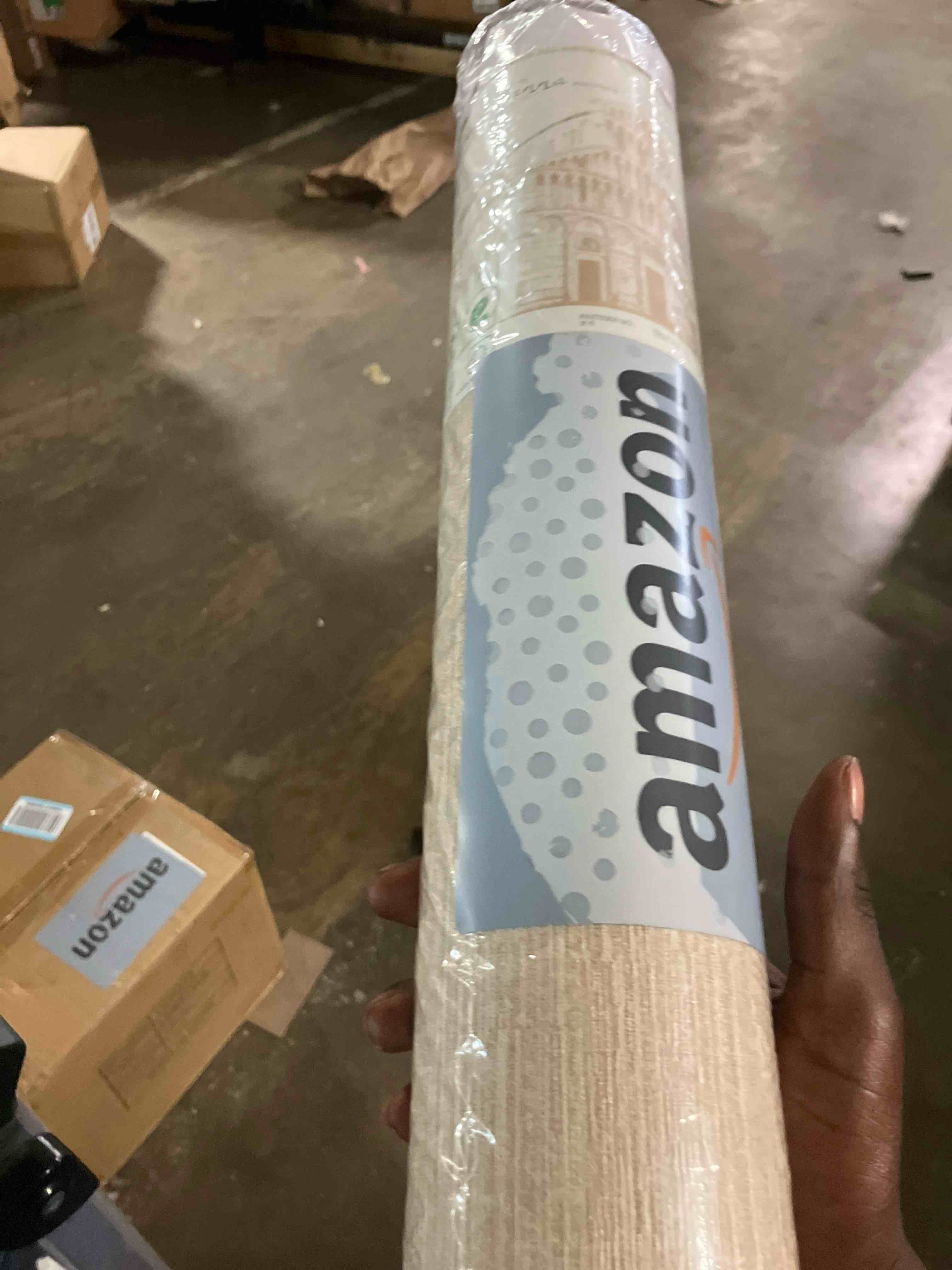 https://s3.amazonaws.com/lotting-images-prod/phillipi/GRA2240133_1759244796077.jpeg
