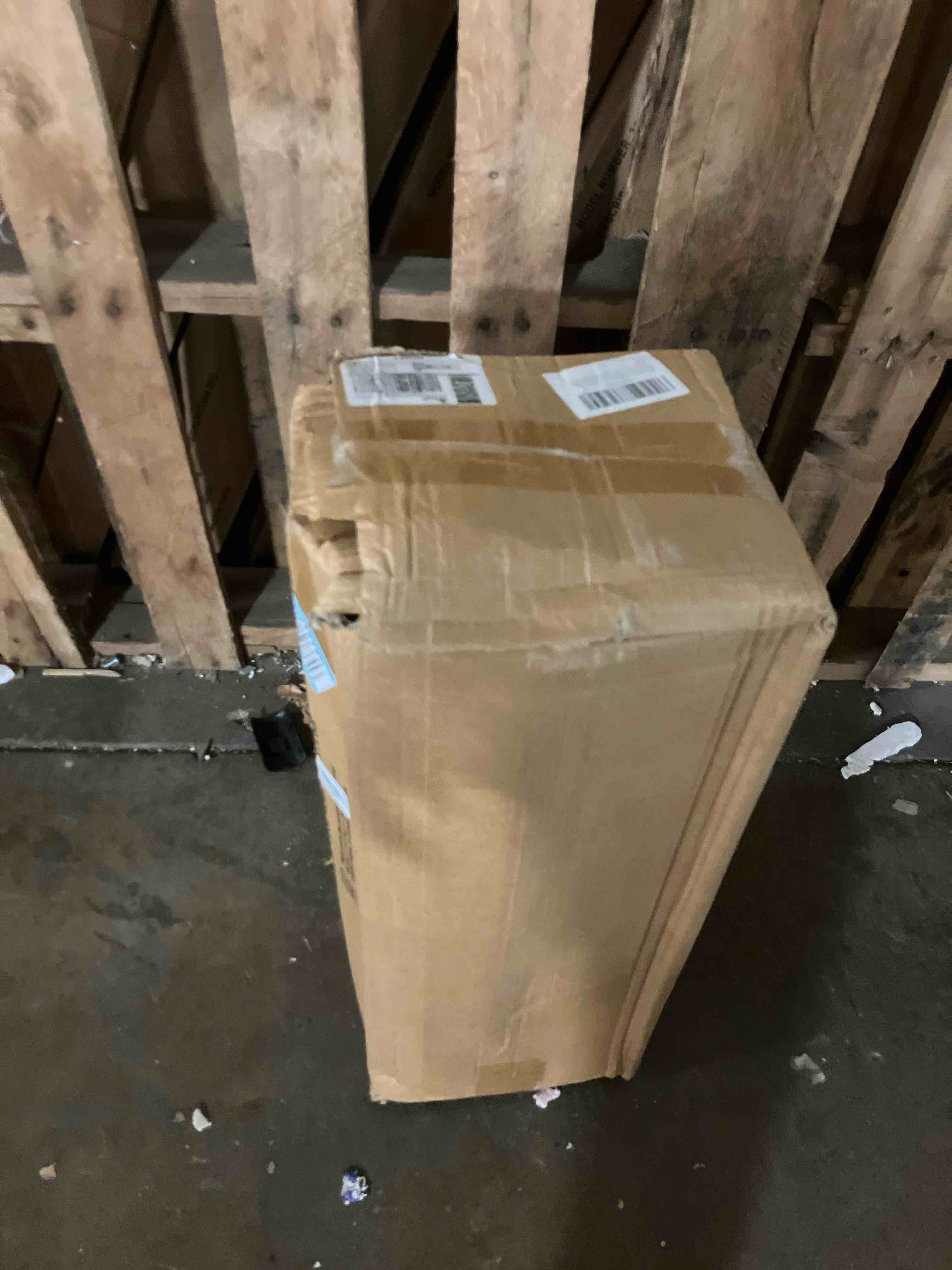 https://s3.amazonaws.com/lotting-images-prod/phillipi/GRA2240164_1759164441841.jpeg