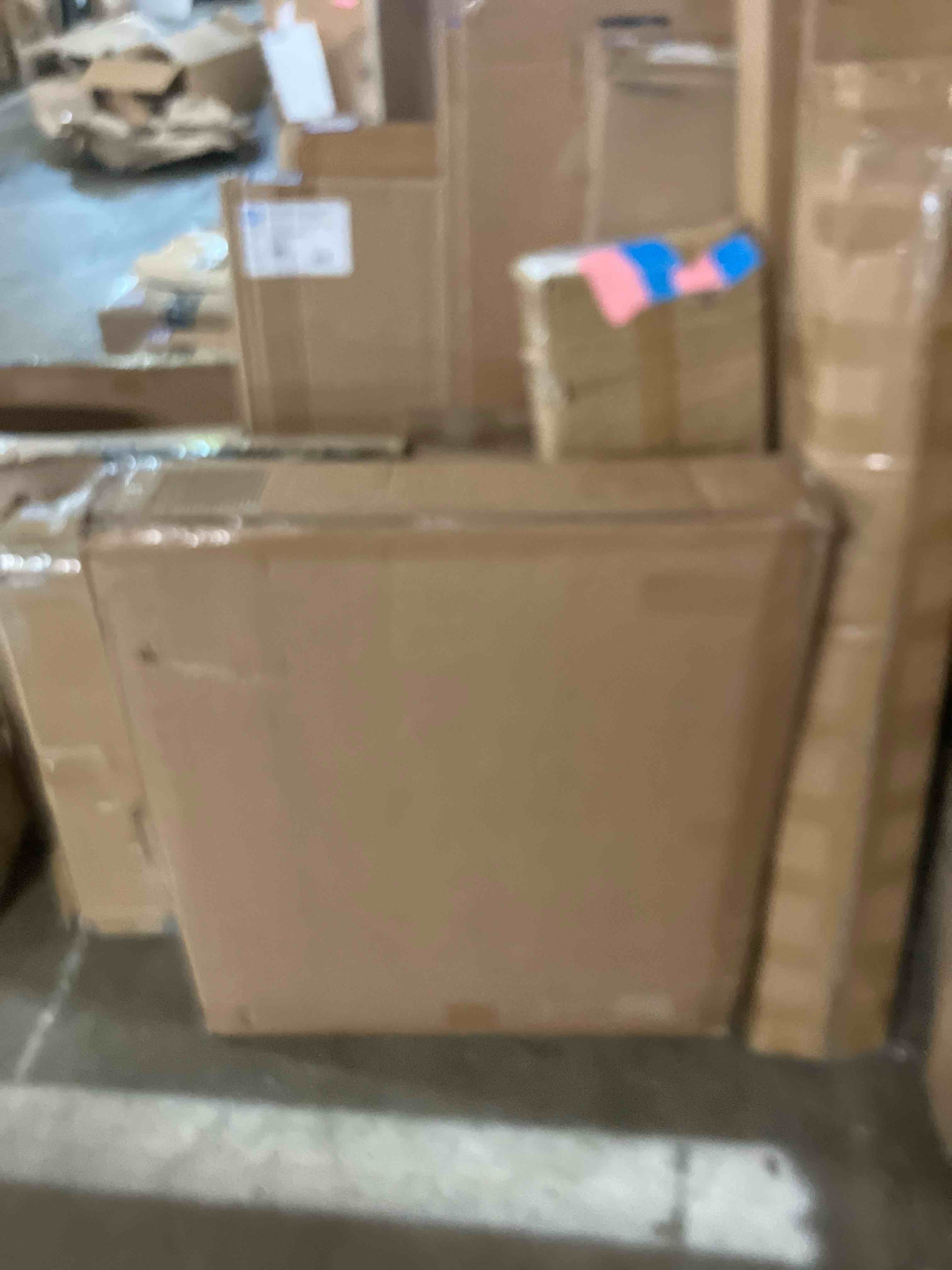 https://s3.amazonaws.com/lotting-images-prod/phillipi/GRA2240250_1761145954772.jpeg