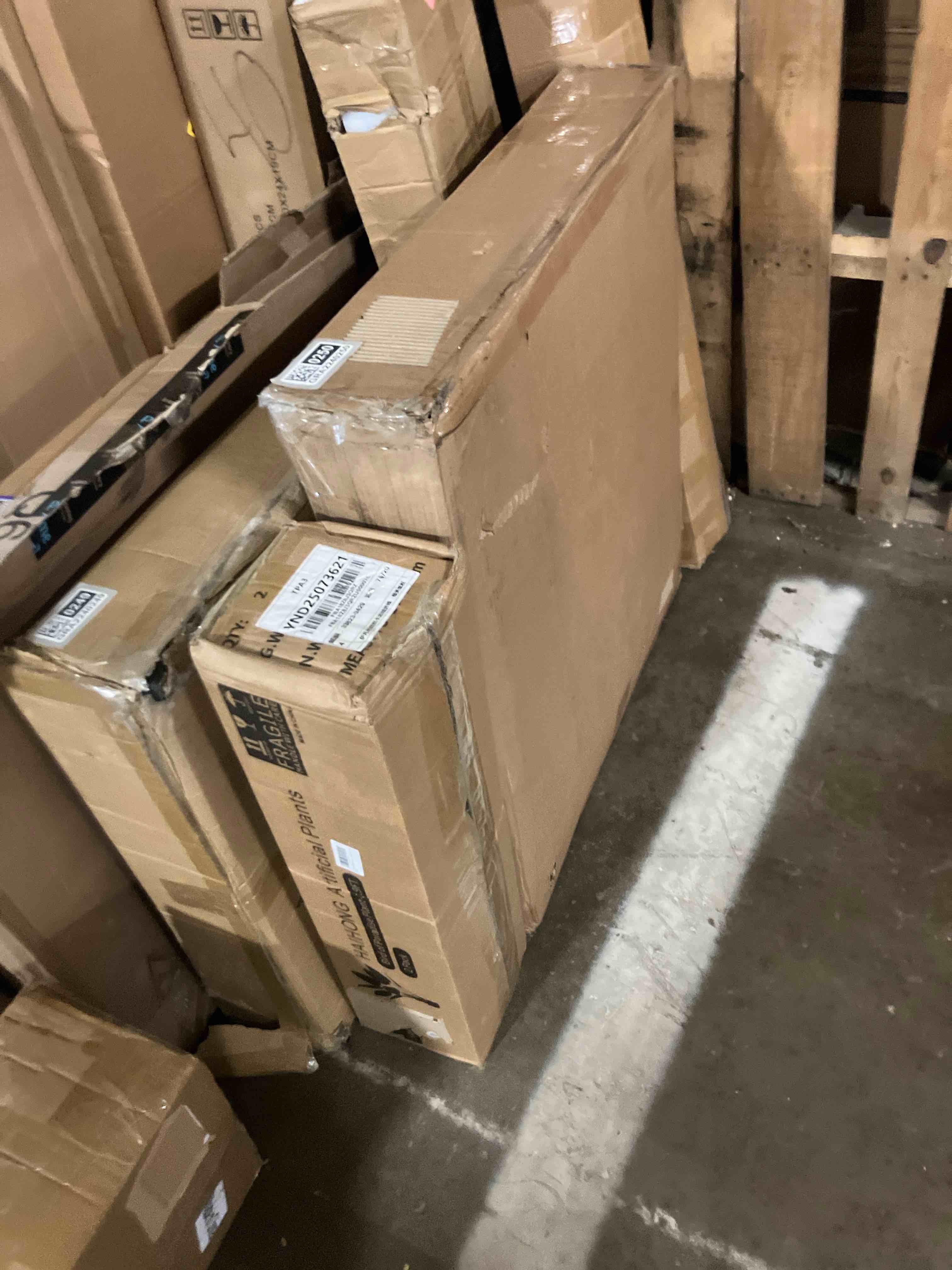 https://s3.amazonaws.com/lotting-images-prod/phillipi/GRA2240251_1761146046784.jpeg