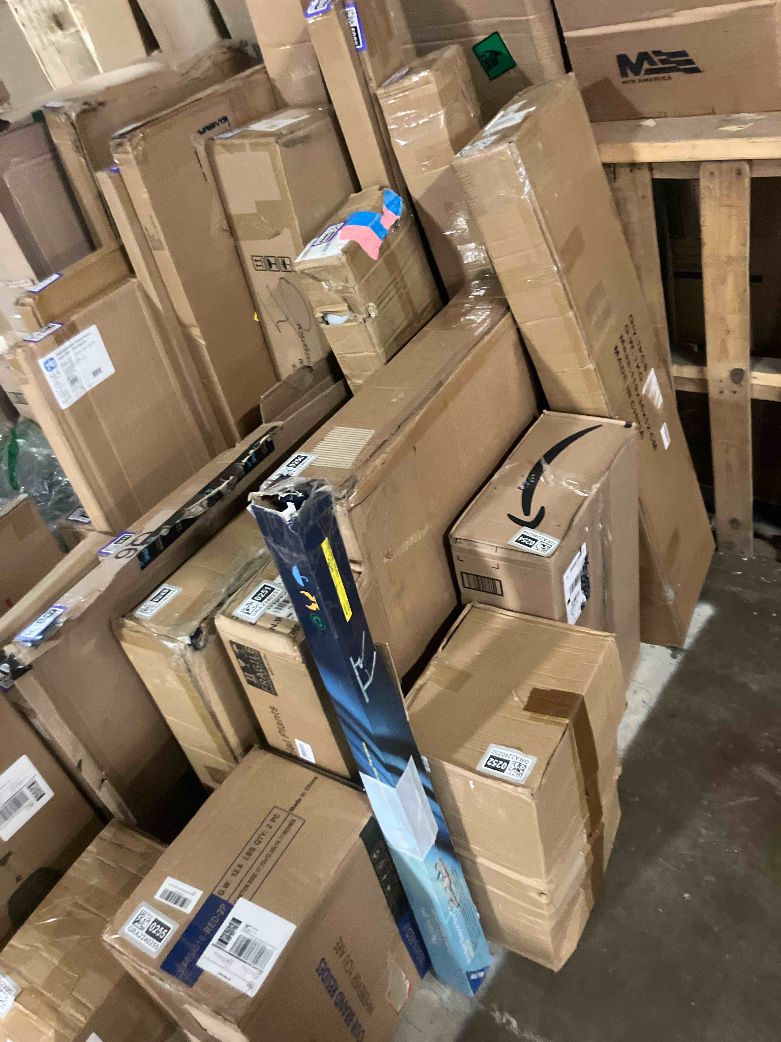 https://s3.amazonaws.com/lotting-images-prod/phillipi/GRA2240256_1761146651021.jpeg