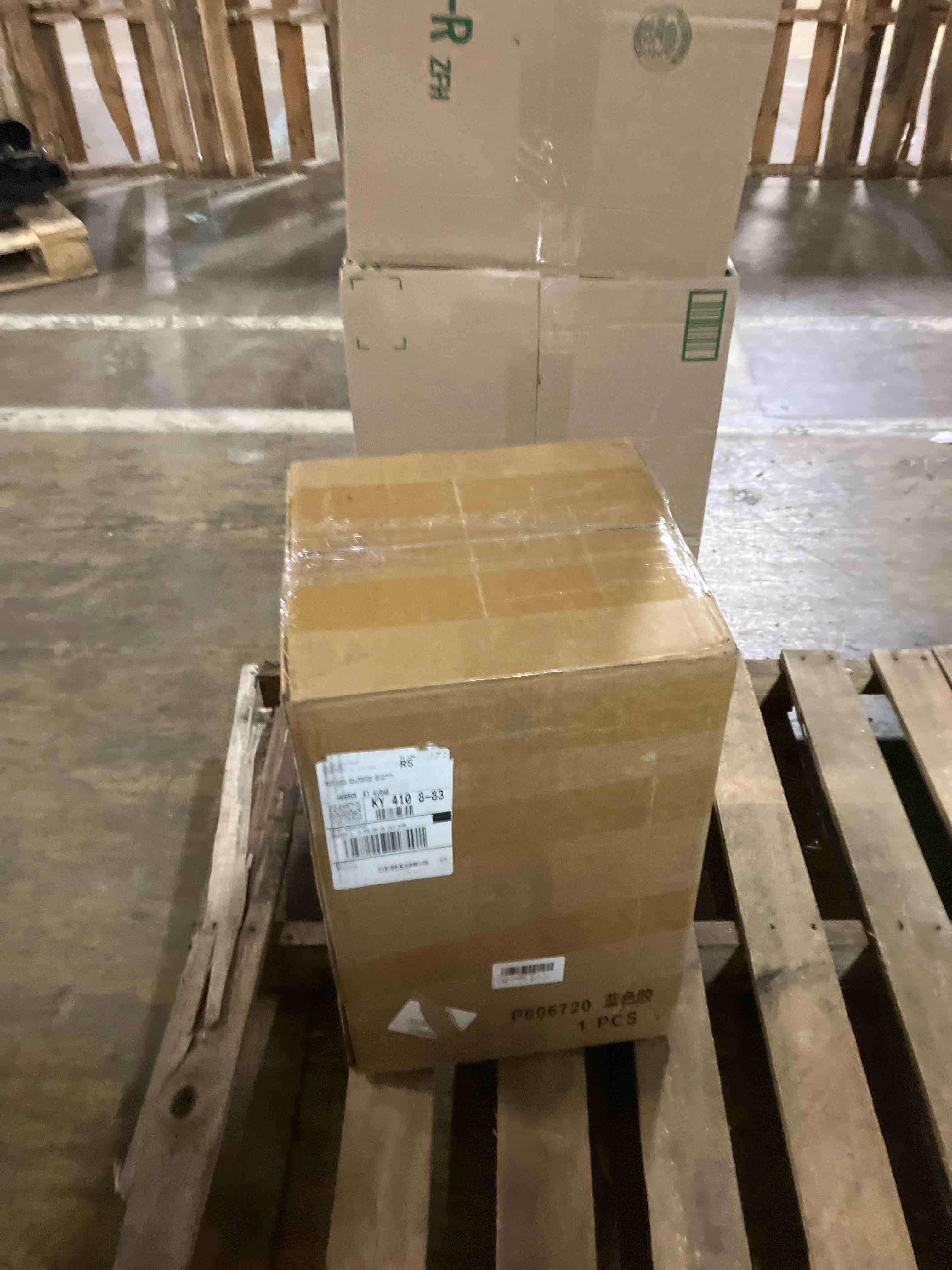 https://s3.amazonaws.com/lotting-images-prod/phillipi/GRA2240258_1761147739184.jpeg