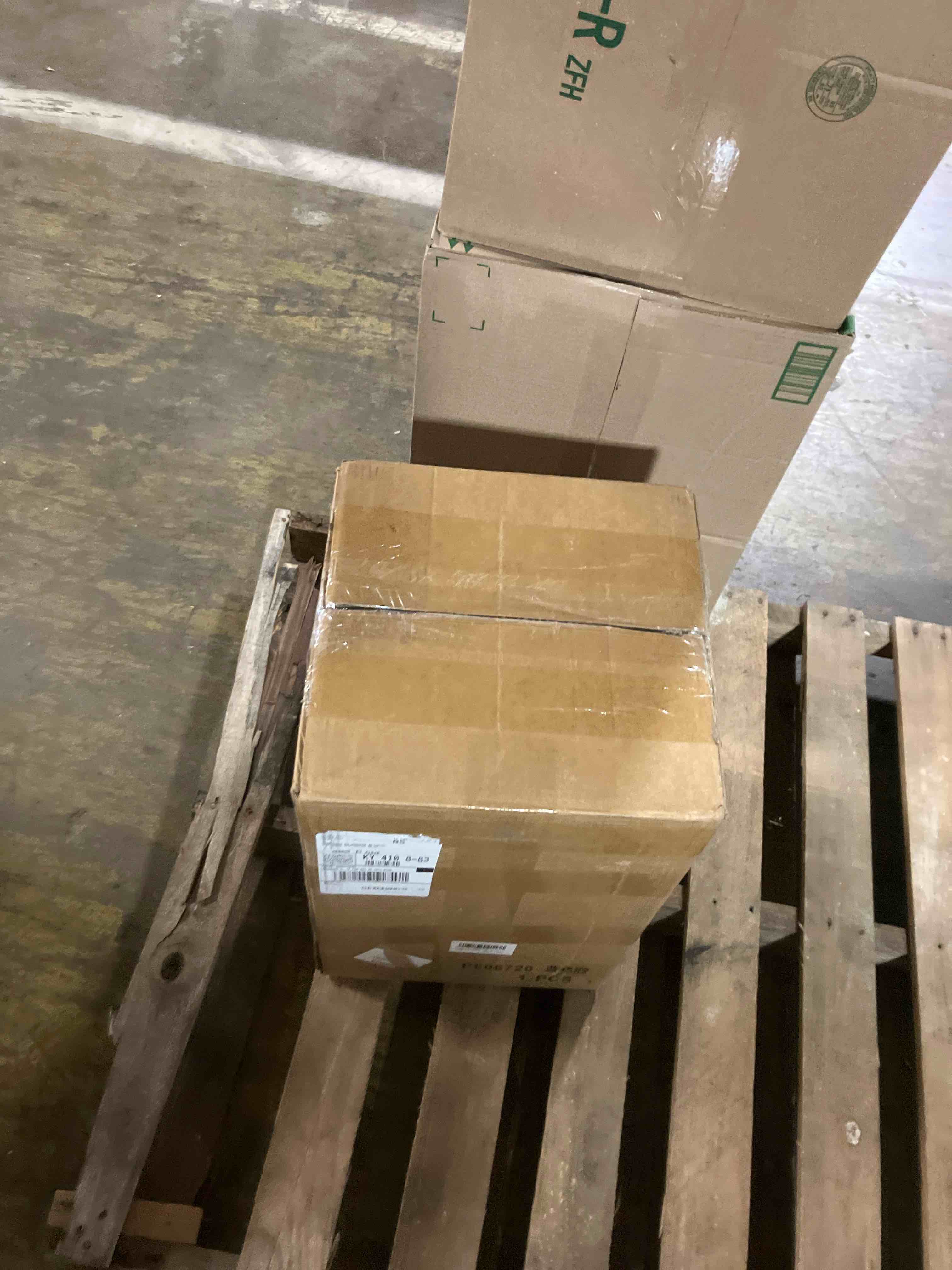 https://s3.amazonaws.com/lotting-images-prod/phillipi/GRA2240258_1761147740709.jpeg