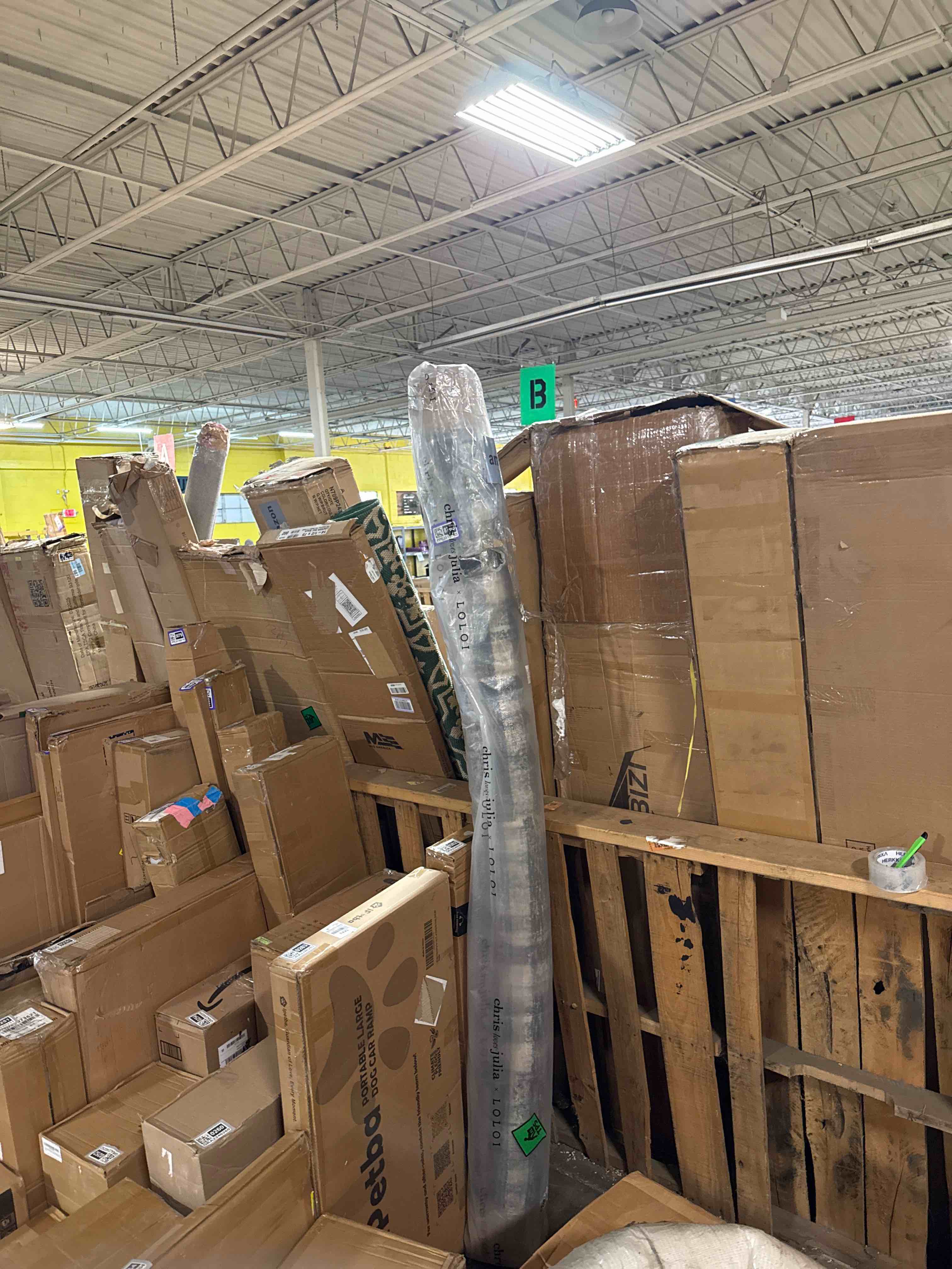 https://s3.amazonaws.com/lotting-images-prod/phillipi/GRA2240266_1761152670753.jpeg