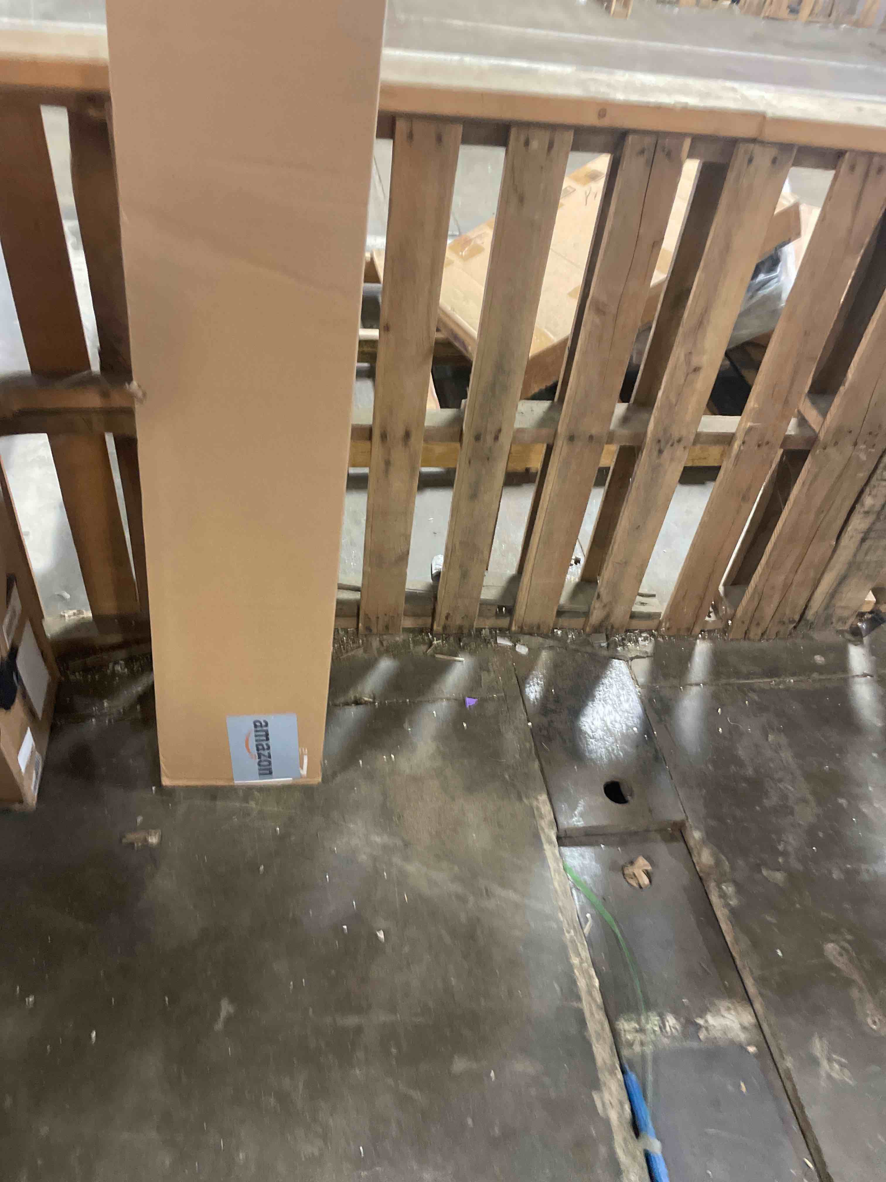 Condition photo showing New/Like New for NTC Fly Wooden Bed Frame Without Headboard, Solid Oak and Rubber Wood Foundation with Silent Slats and Wood Central Supports, 1000 Lb Capacity, Effortless Assembly, King - Rustic Oak