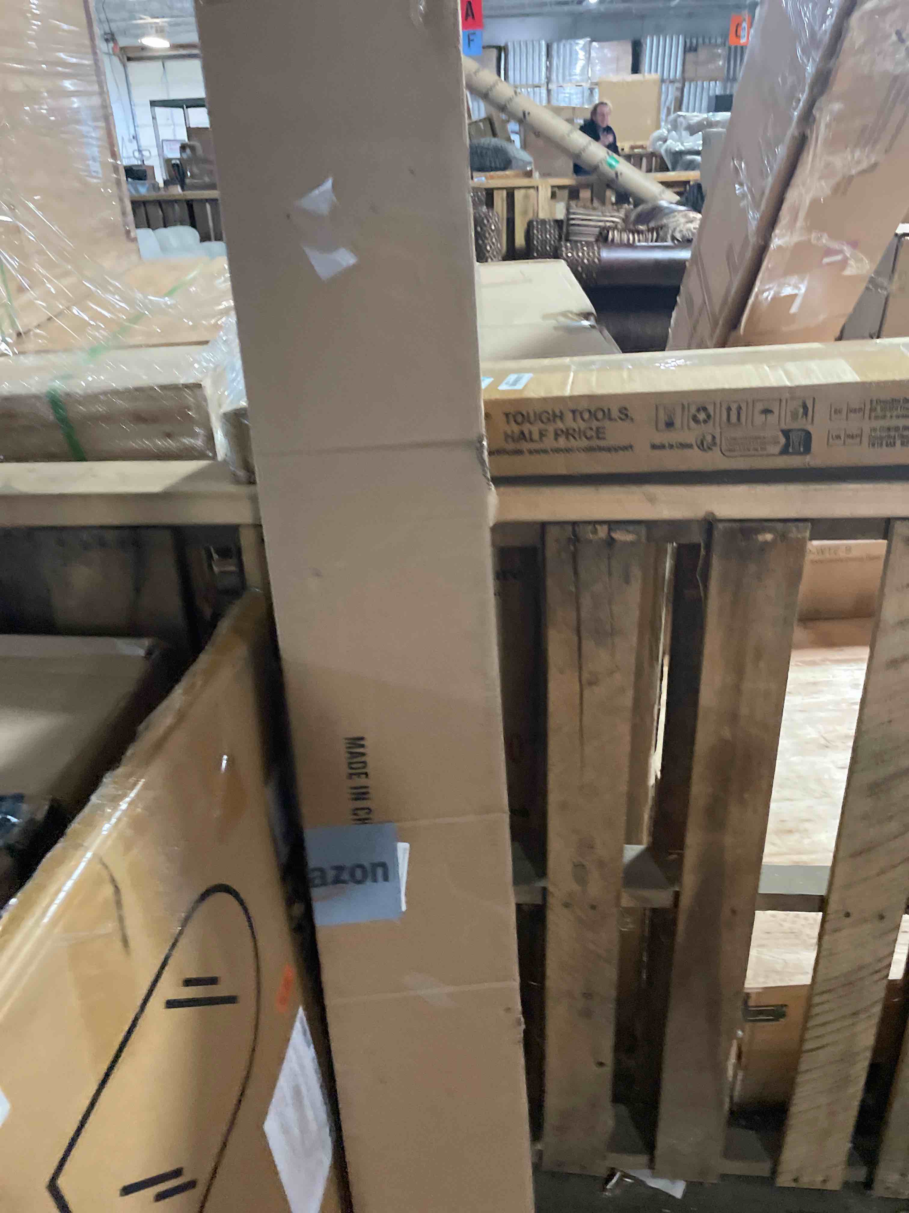 Condition photo showing Good Condition for Baseboarders Basic Series 5 ft Galvanized Steel Easy Slip-On Baseboard Heater Cover + Left & Right Endcaps for Hydronic [Water] Systems - White [5 ft Cover + L&R End Caps Bundle]