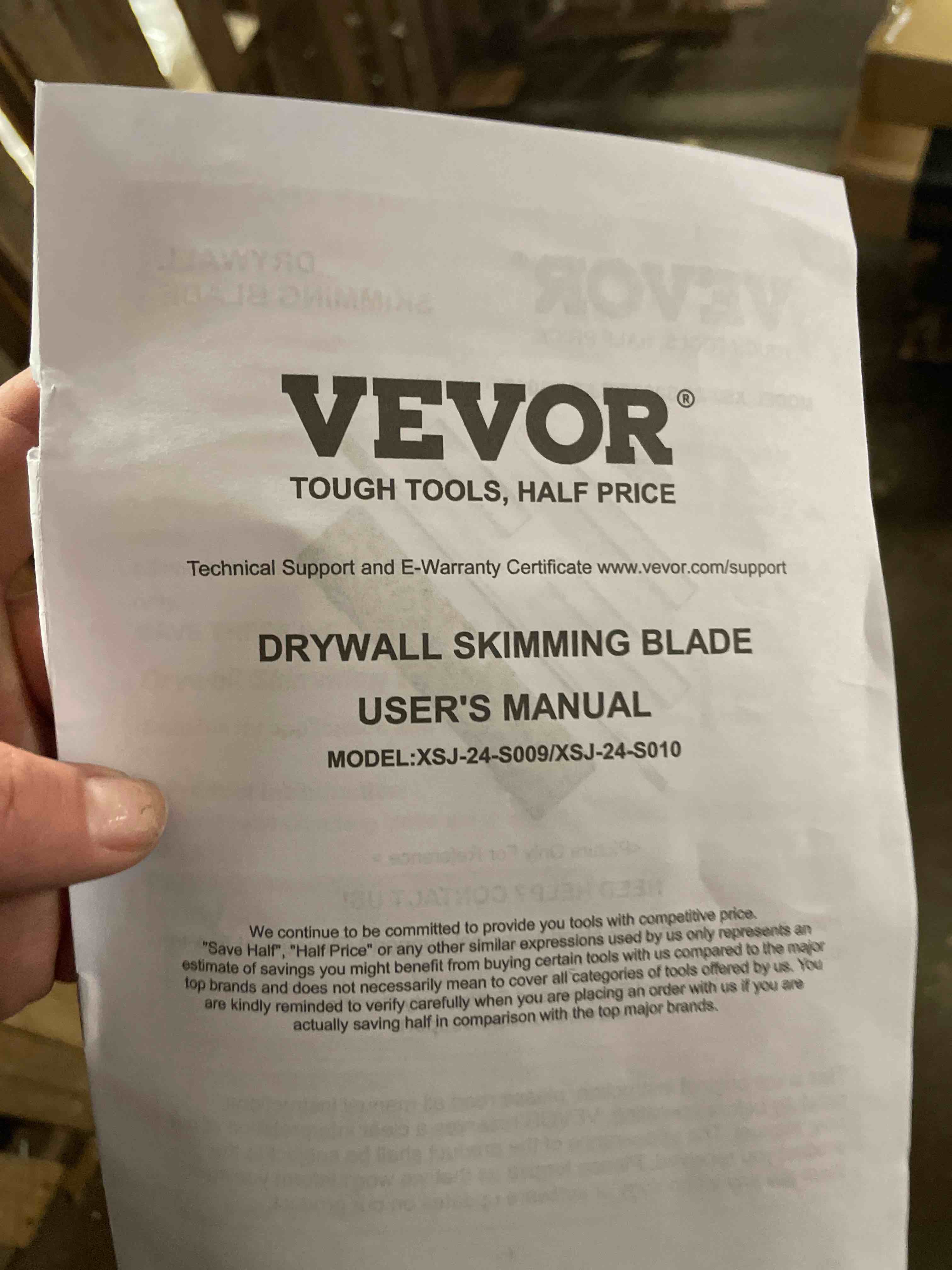 Condition photo showing Good Condition for VEVOR Skimming Blade Set,10"+24"+32" Blades + 35"-78" Extension Handle?European Stainless Steel Construction Knife, Aluminum Blade Profile Smoothing Knockdown Spatula for Gyprock/Drywall/Wall-Board