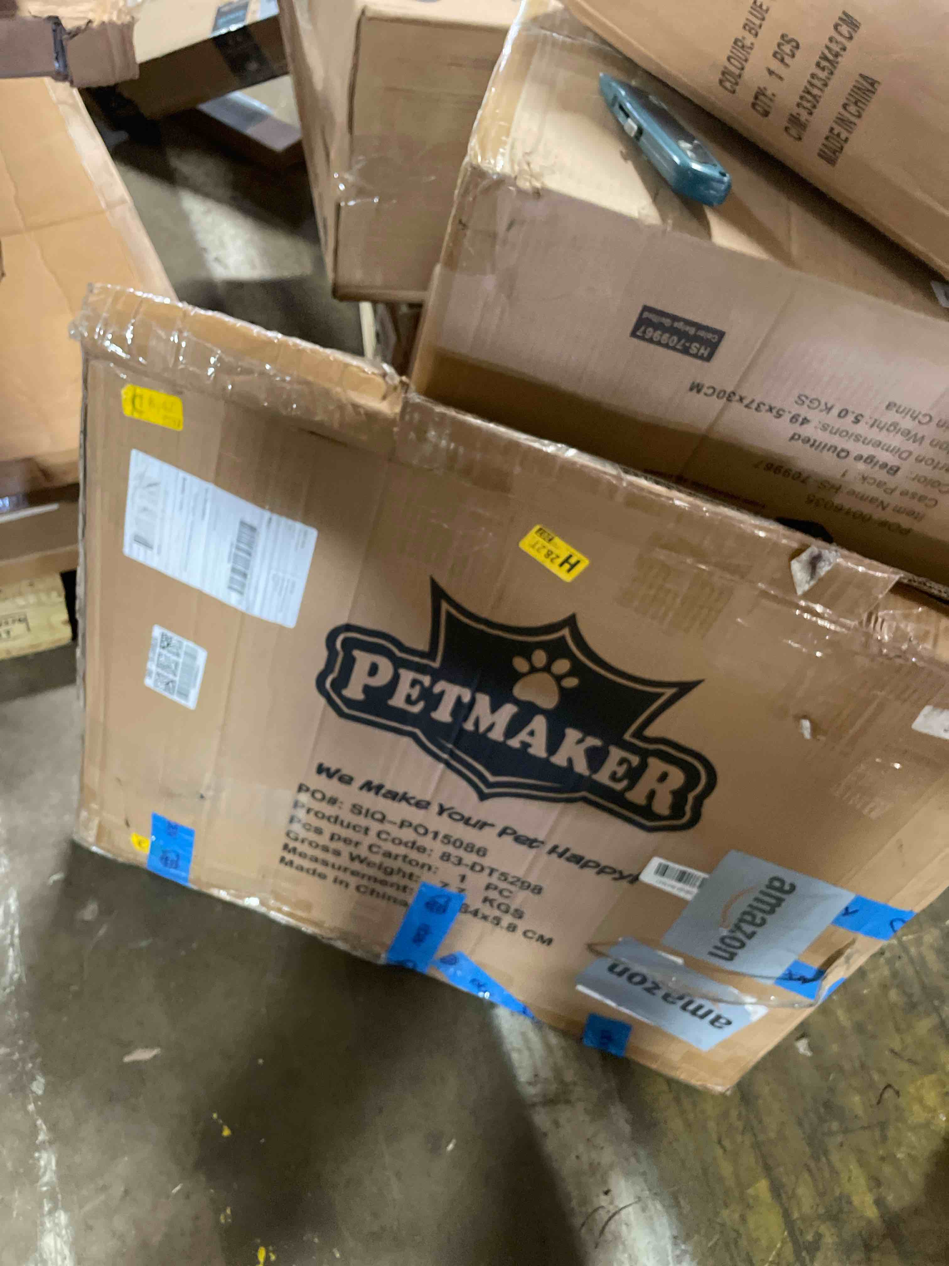 Condition photo showing Good Condition for FXW Dog Gate Extra Wide Designed for Indoor Use, Adjustable Width Up to 183-inch Wide (24" H 8 Panels for Puppies and Small Dogs), Black 24"H x 183"W Black