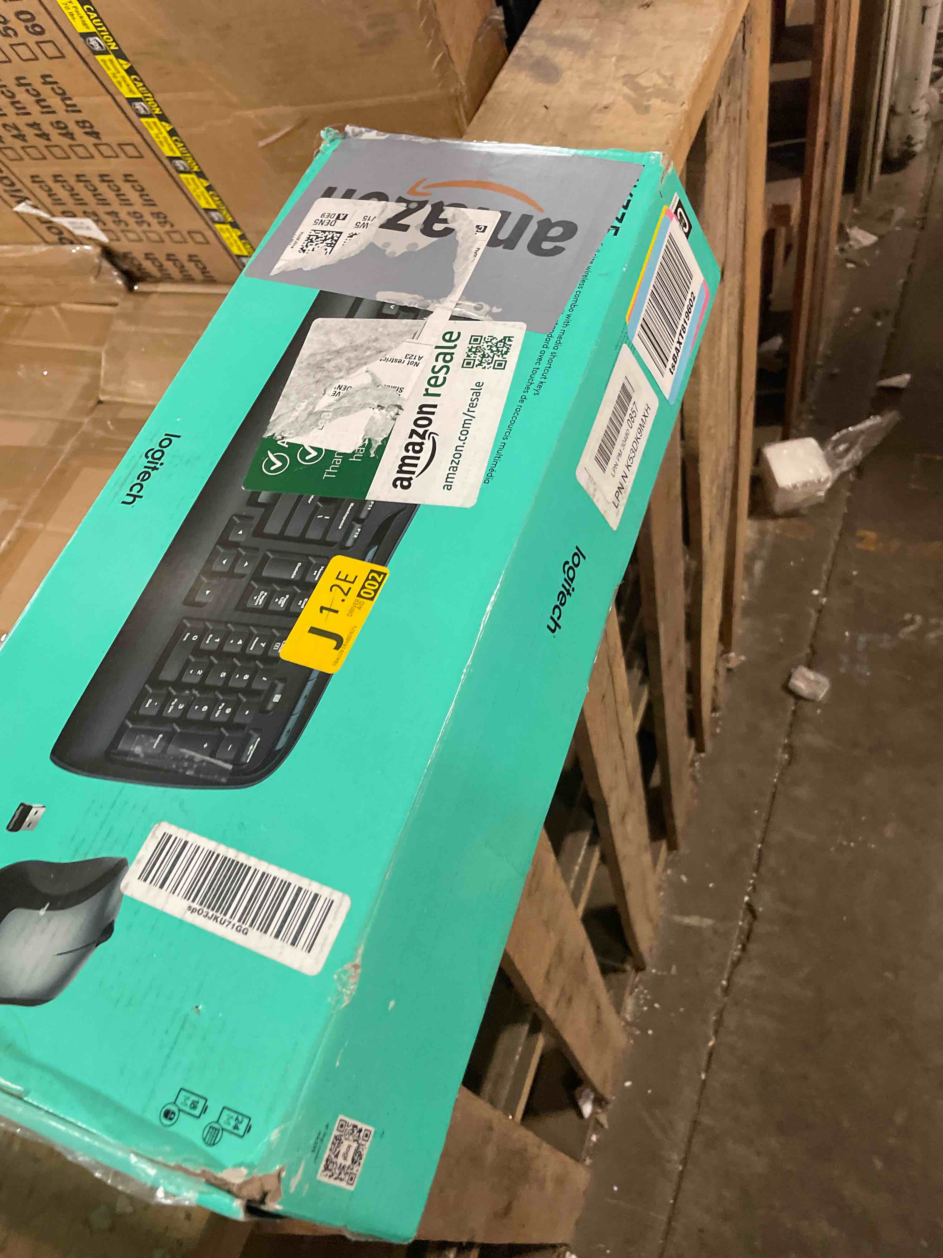 Condition photo showing Good Condition for Logitech MK335 Quiet Wireless Keyboard and Mouse Combo - Black/Silver Keyboard and Mouse Combo Wireless, Ambidextrous