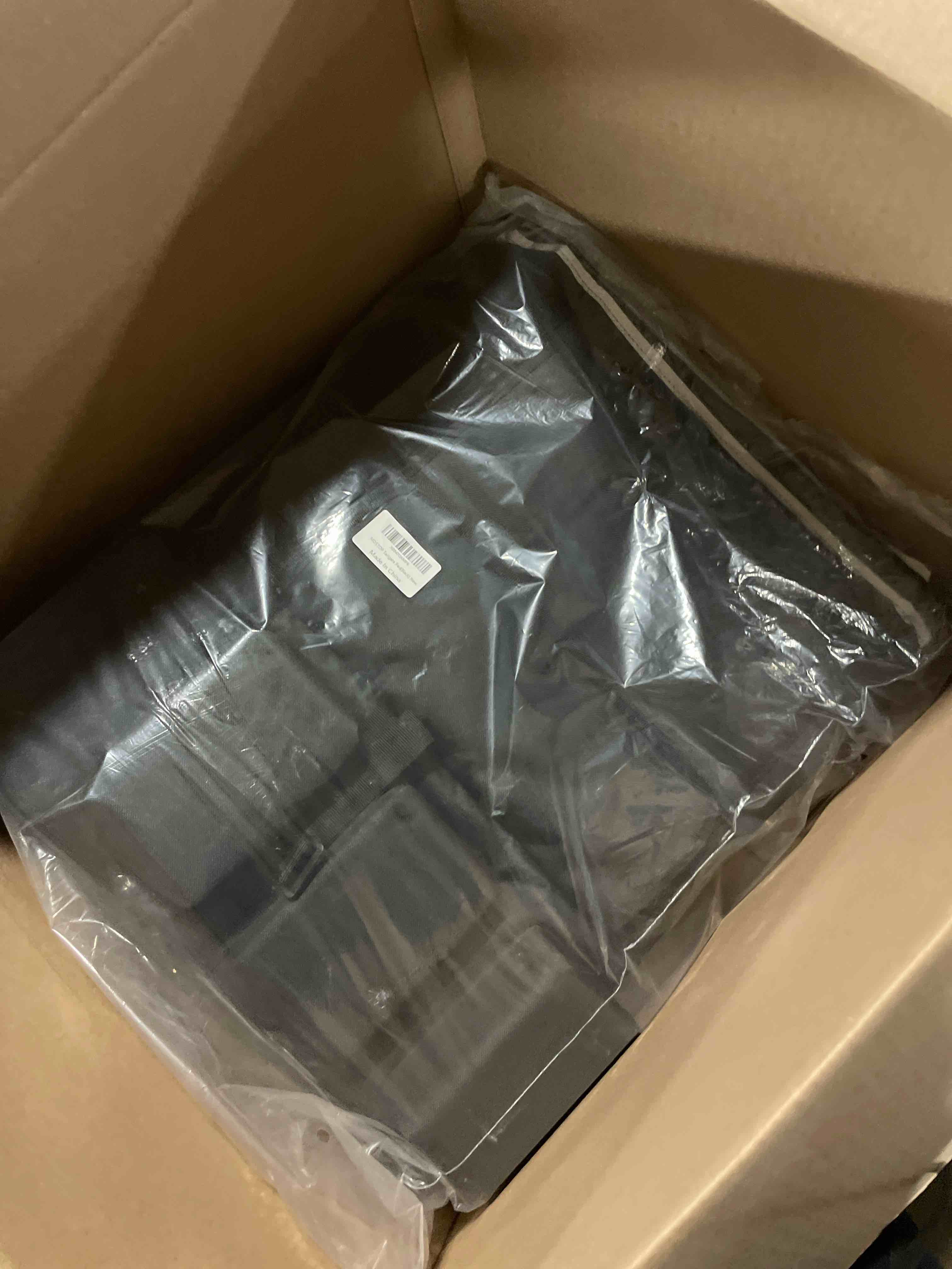 Condition photo showing New/Like New for MDSTOP Tailgate Pad for Mountain Bike, Truck Tailgate Bike Pad with Reflective Strips,Tool Pockets, Backup Camera Opening, MTB Tailgate Pad Carries Up to 5 Bikes, E-Bikes, BMX&Road Bikes (Black, L)