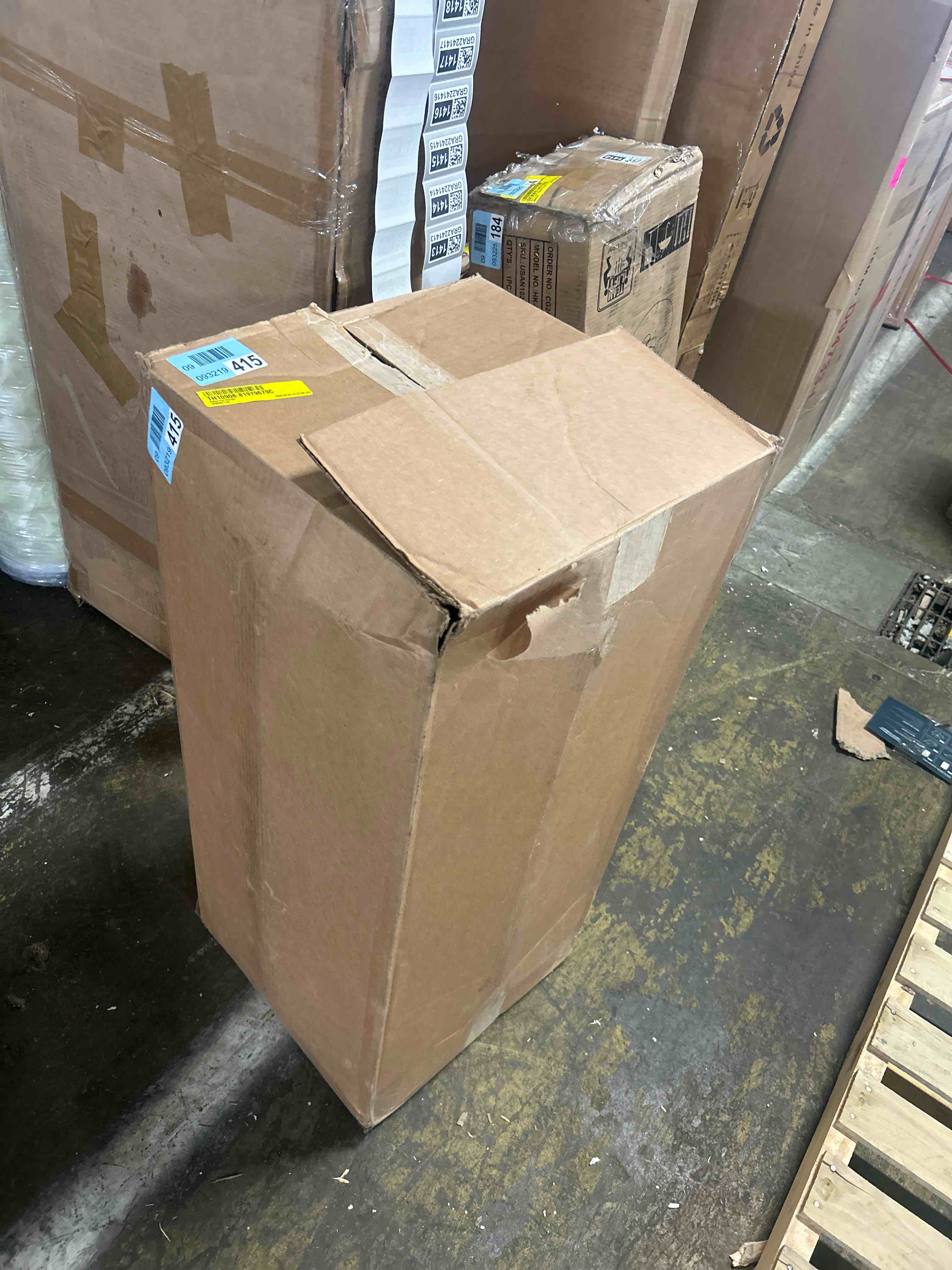 Condition photo showing Good Condition for Dalya Pot Planter light green 