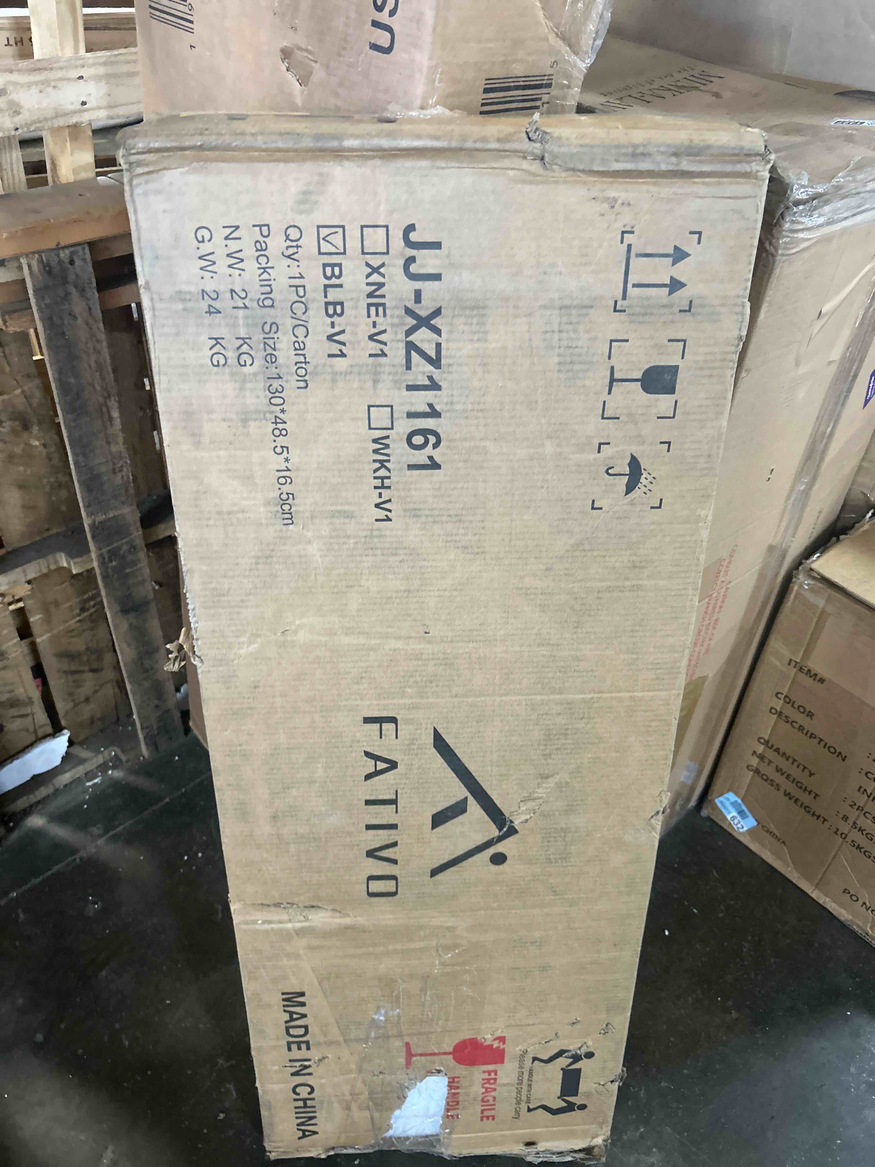 Condition photo showing New/Like New for Sintered Stone Top Dinging Table Round Kitchen Bistro Table