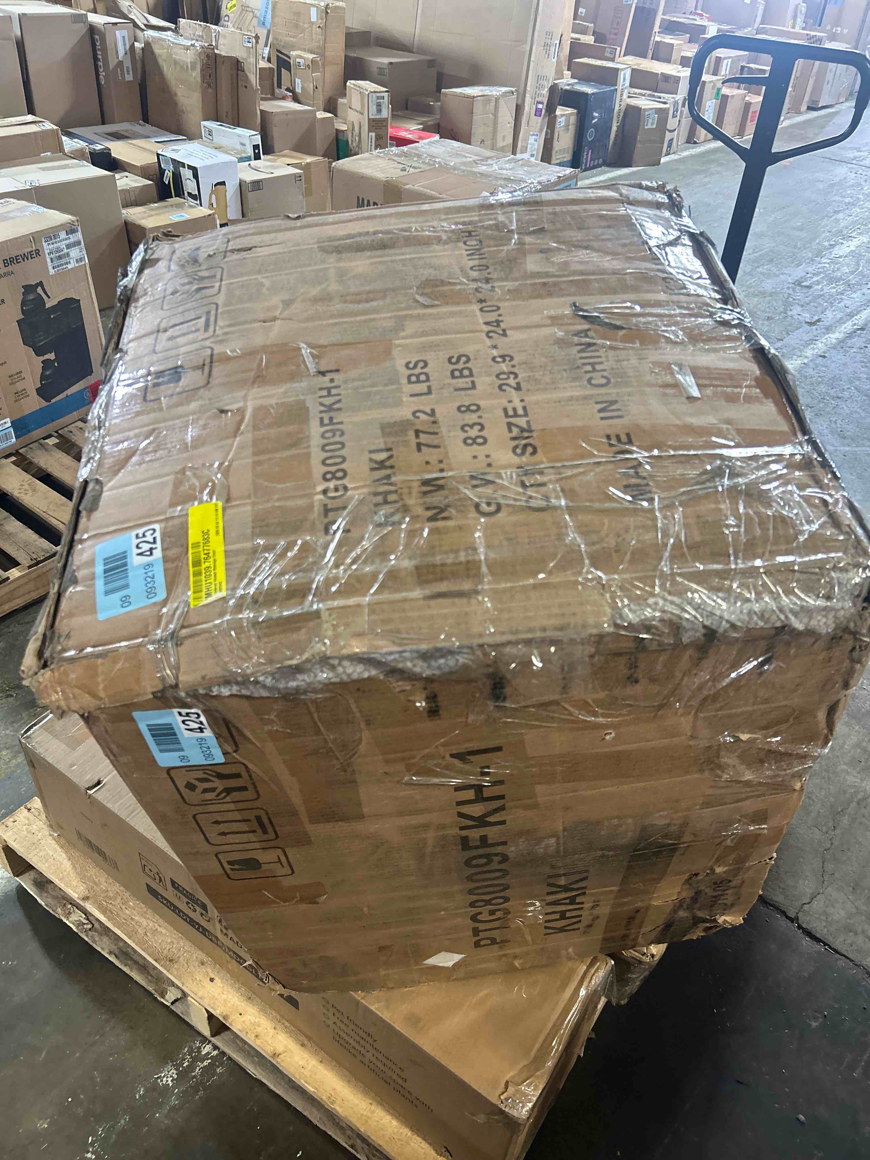 Condition photo showing Good Condition for Upholstered Heated Massage Chair