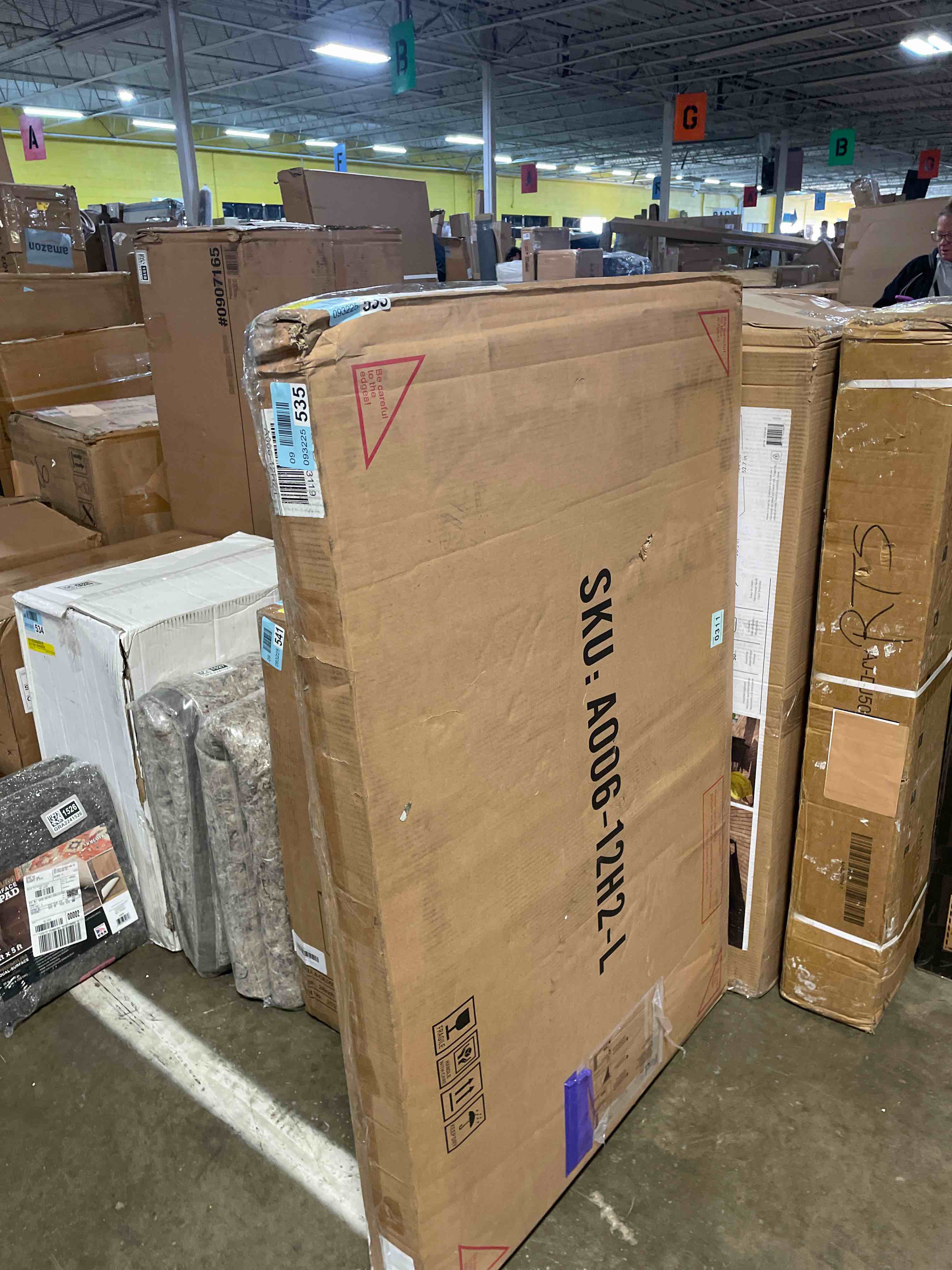 Condition photo showing Good Condition for Kaihlani 4 - Person Dining Set (47in.L Table)