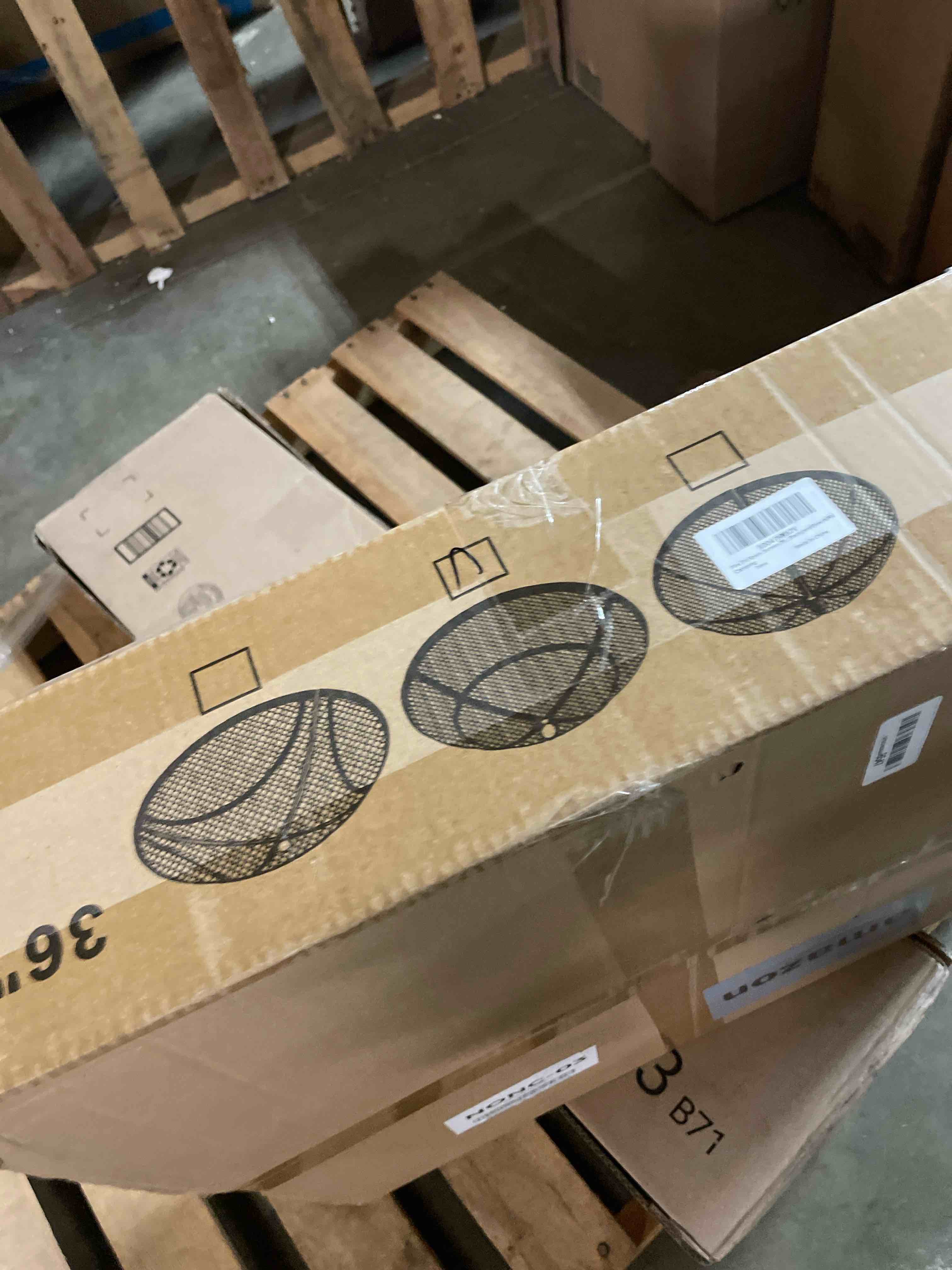 Condition photo showing New/Like New for Fire Pit Spark Screen,36 Inch Fire Pit Screen Cover Outdoor with Handle&Poker,Heavy-Duty Steel Firepit Screens Cover Round Mesh Replacement for Backyard/Beach/RV Camping Metal 36 Inch