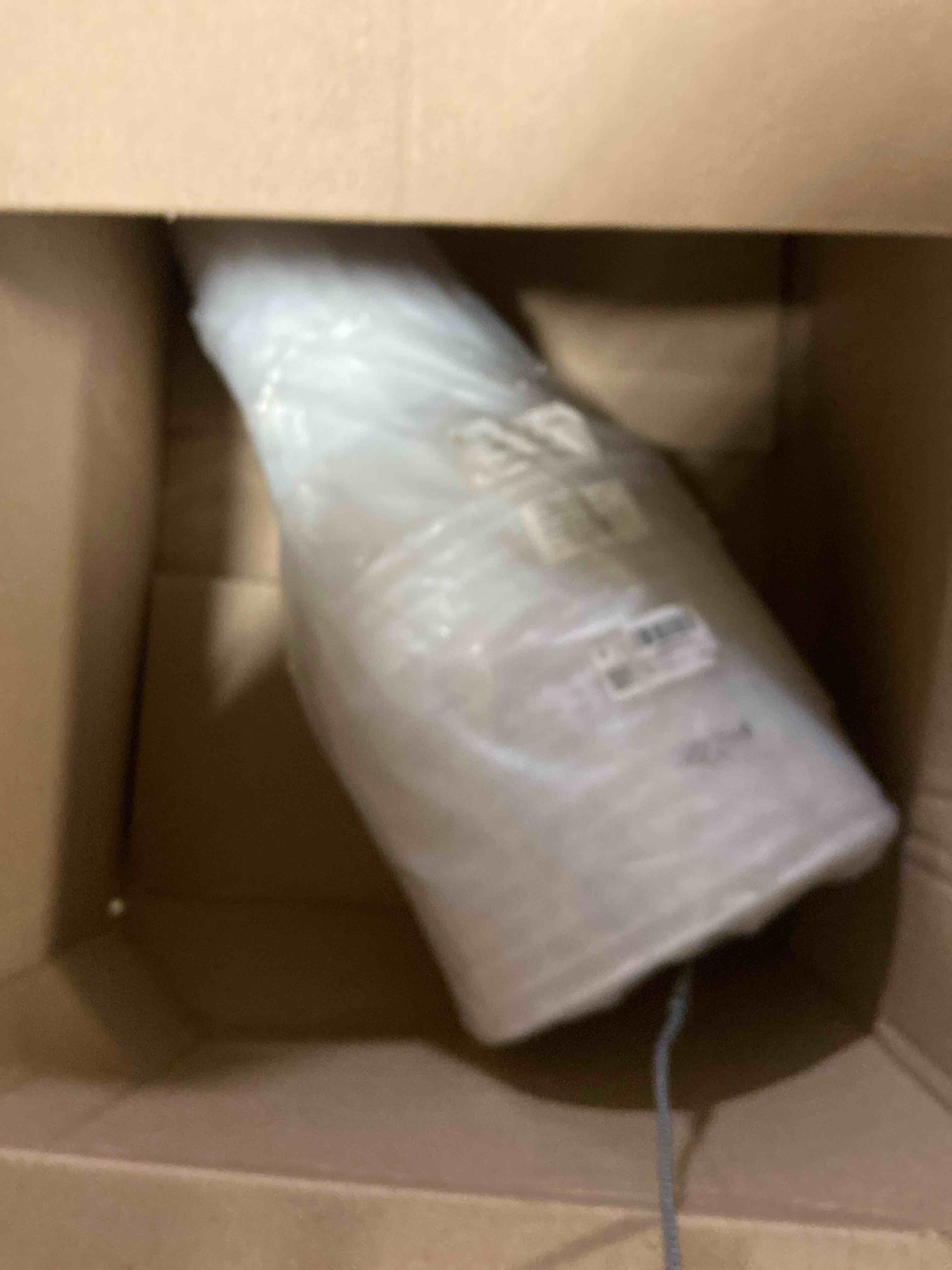 Condition photo showing New/Like New for 16 Pcs Plastic Flower Buckets Bulk 14.5 Inch H 8.7 Inch W Wake up Flower Display Buckets Tall Vase for Indoor Outdoor Home Wedding Display Florist Supplies(White)