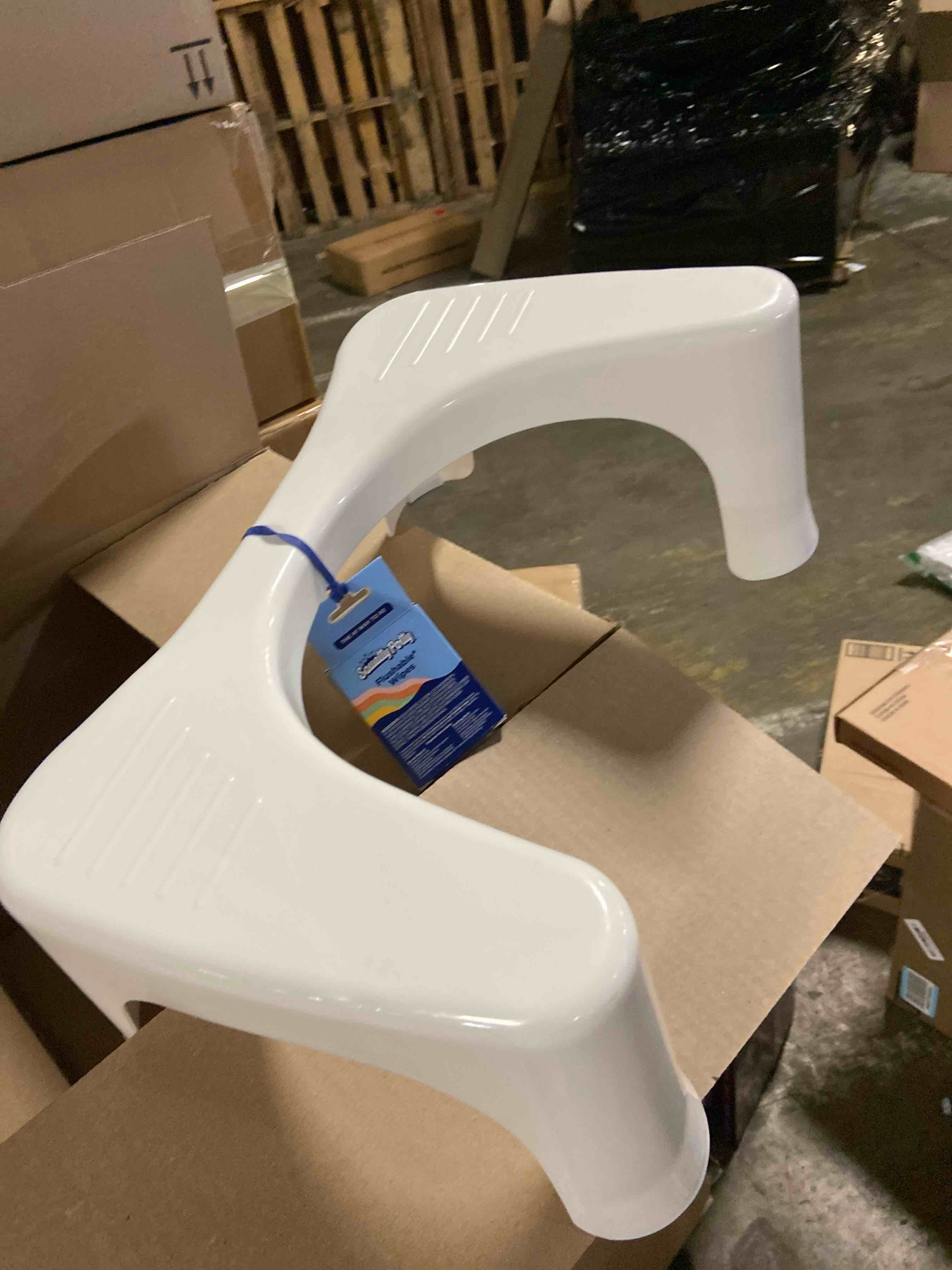 Condition photo showing New/Like New for Squatty Potty Simple Curve Bathroom Toilet Stool 7" White