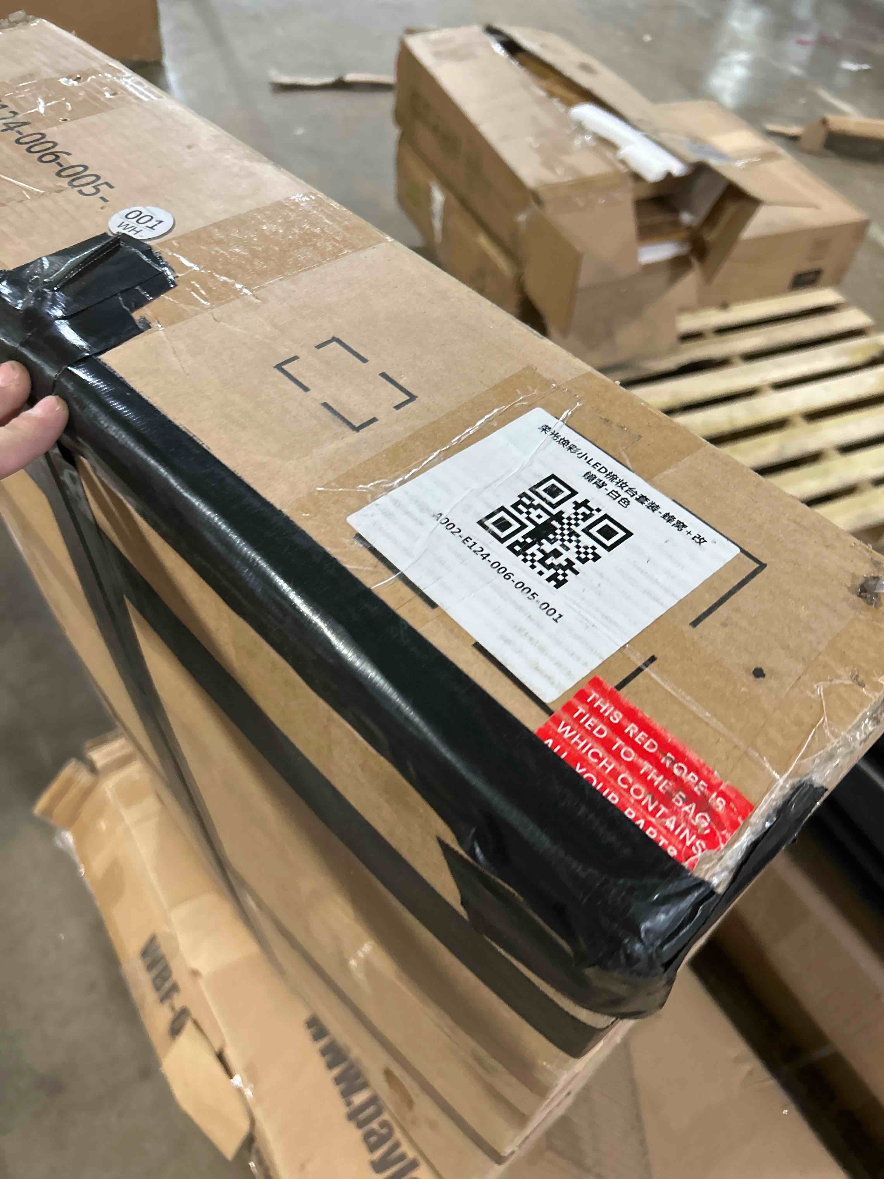 Condition photo showing Good Condition for SHW 55-Inch Commercial-Grade Office Computer Desk, White