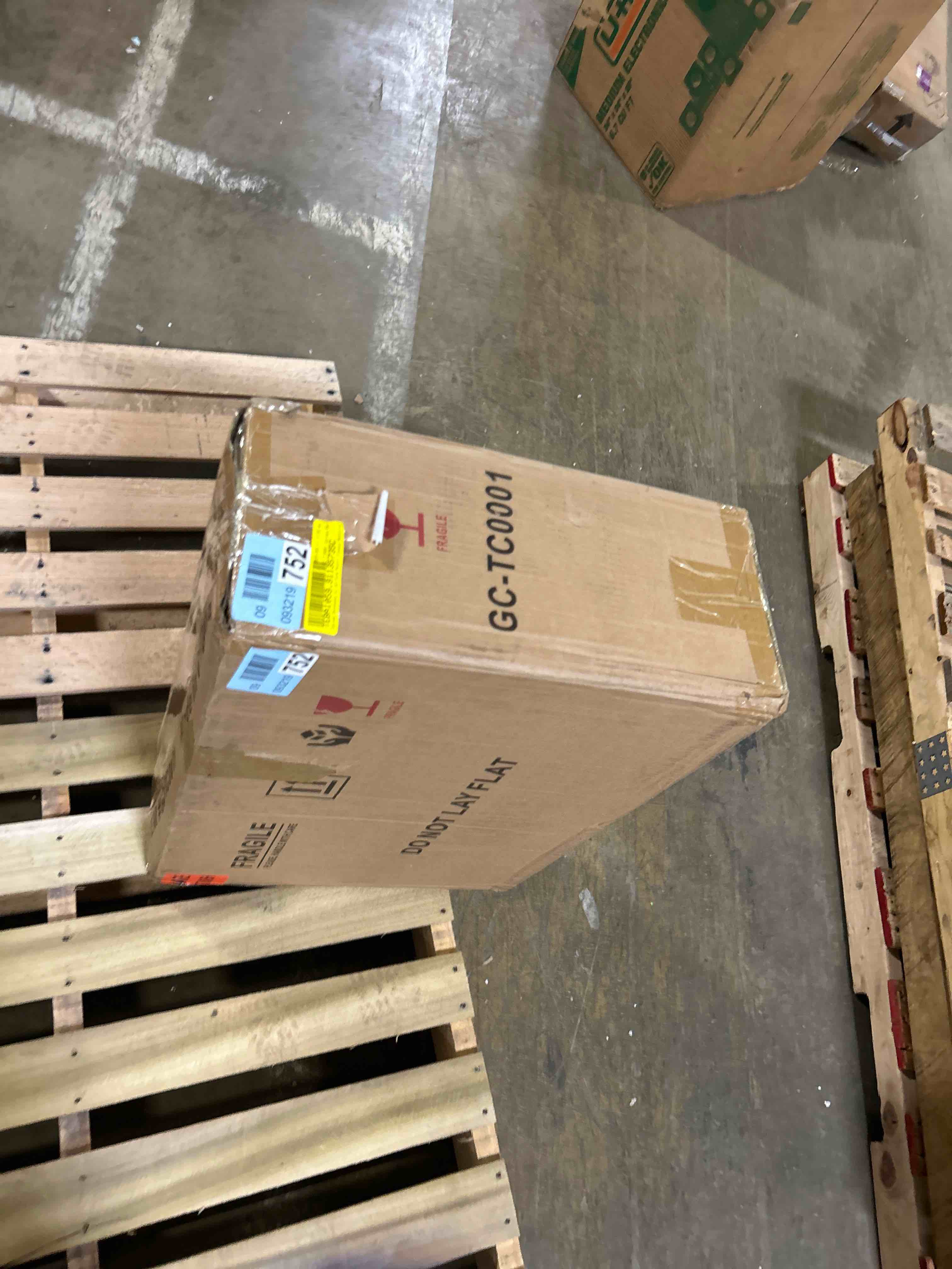 Condition photo showing New/Like New for Garnes Recessed or Surface Mount Framed Medicine cabinet 