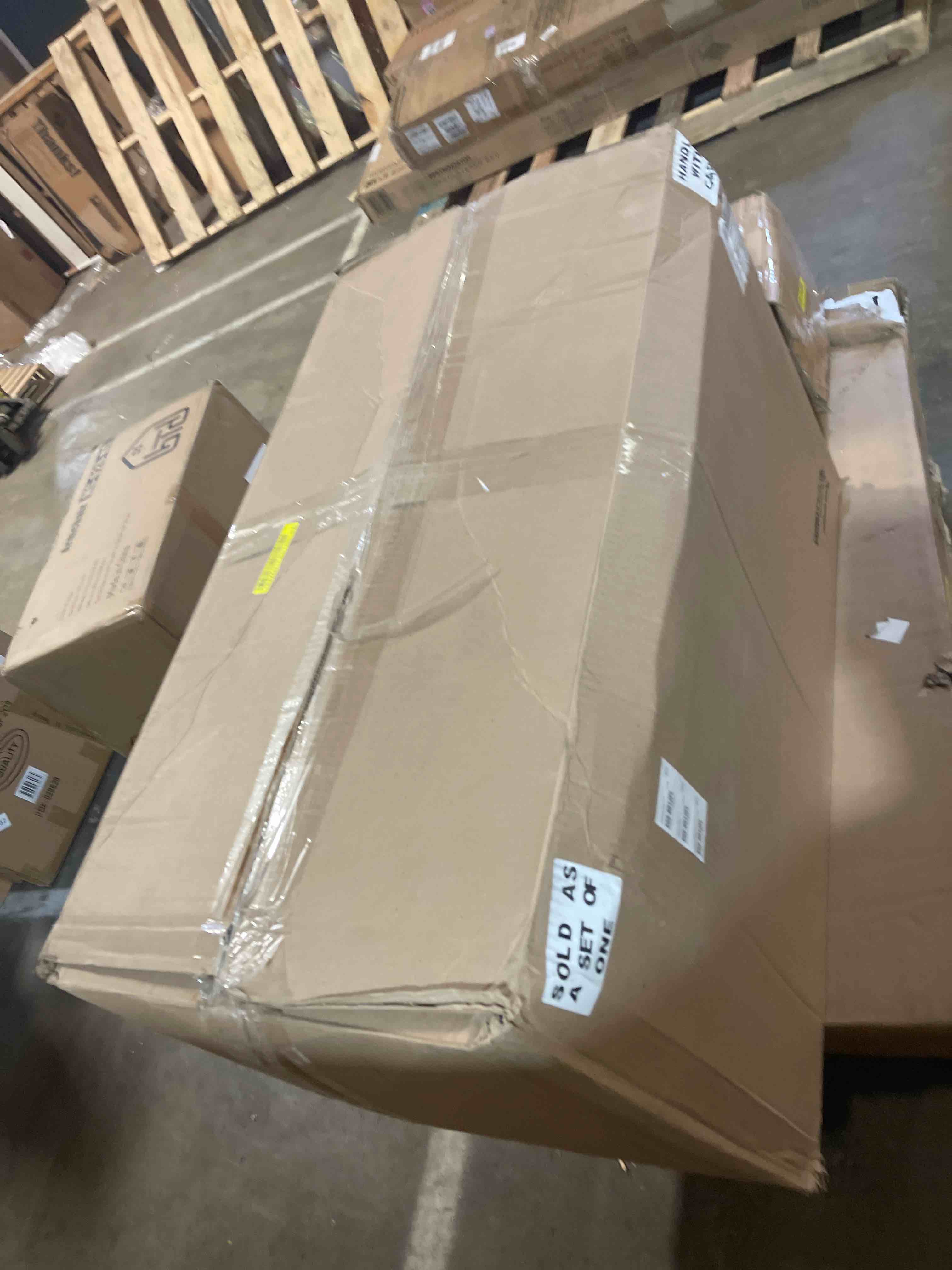 https://s3.amazonaws.com/lotting-images-prod/phillipi/GRA2242189_1778095833907.jpeg