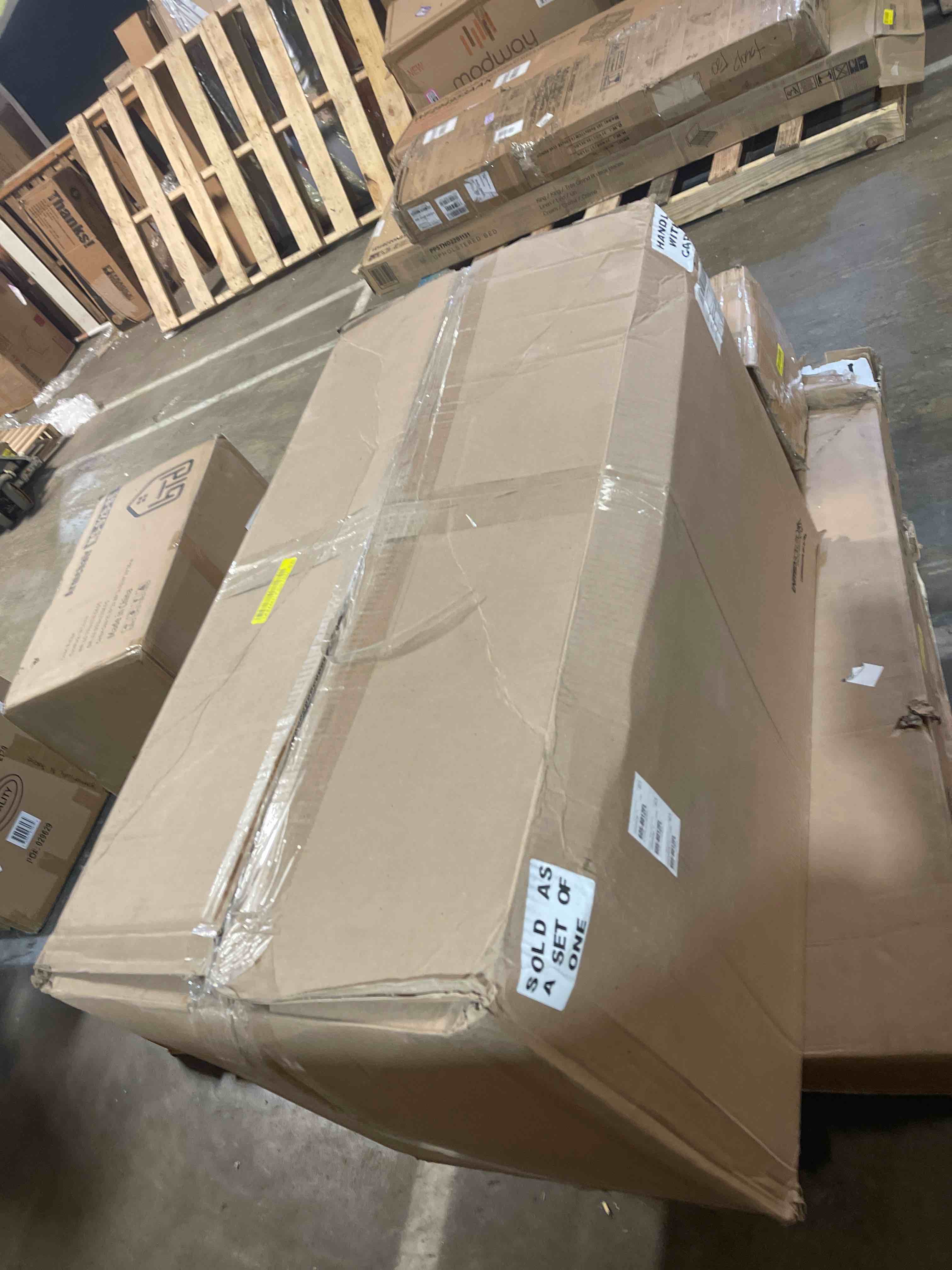 https://s3.amazonaws.com/lotting-images-prod/phillipi/GRA2242189_1778095835127.jpeg