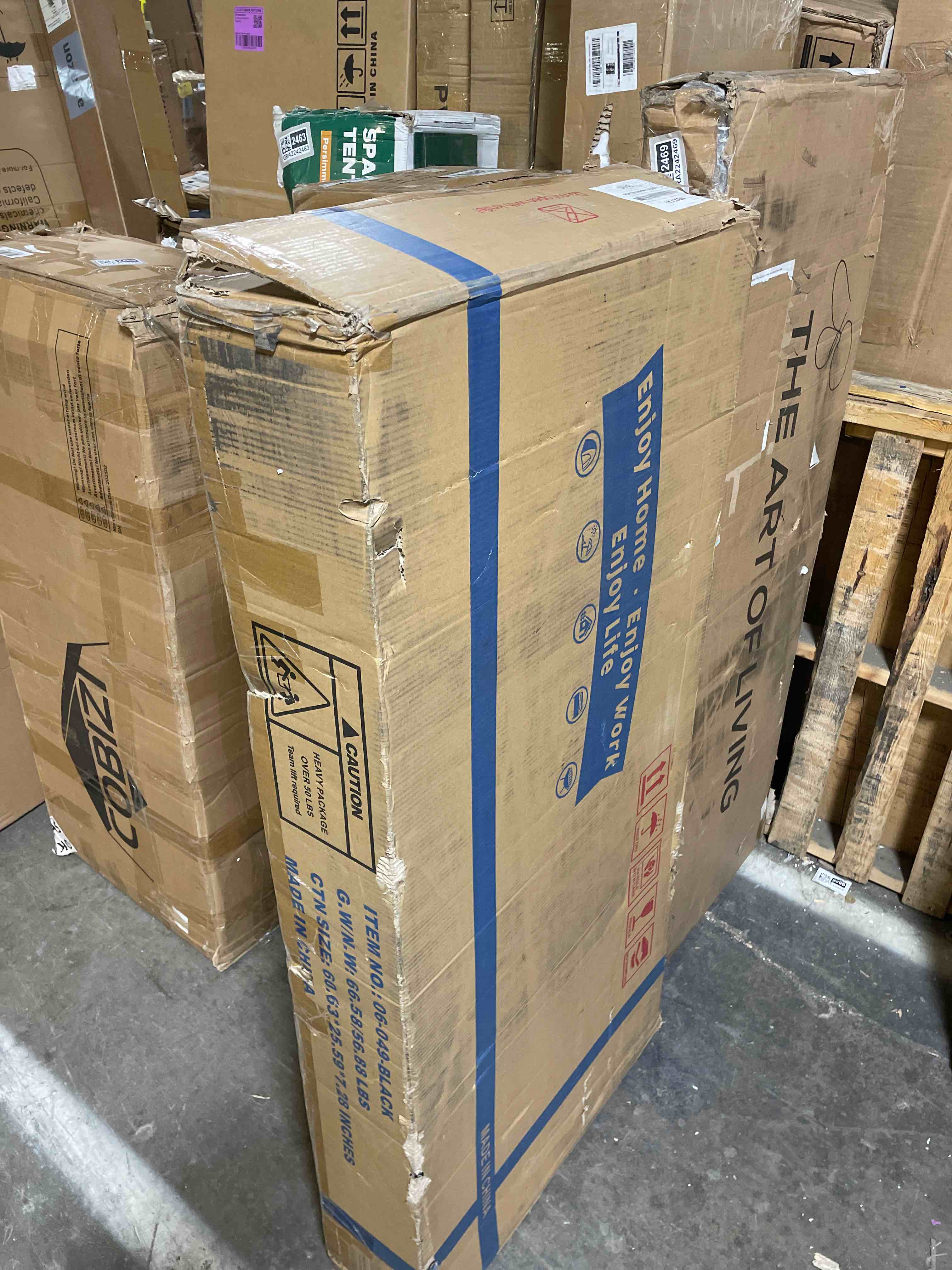 Condition photo showing New/Like New for master-d led tv bracket - full motion cantilever arm swivel 180° 32" to 55" (single cantilever arm) | model: ns-p400