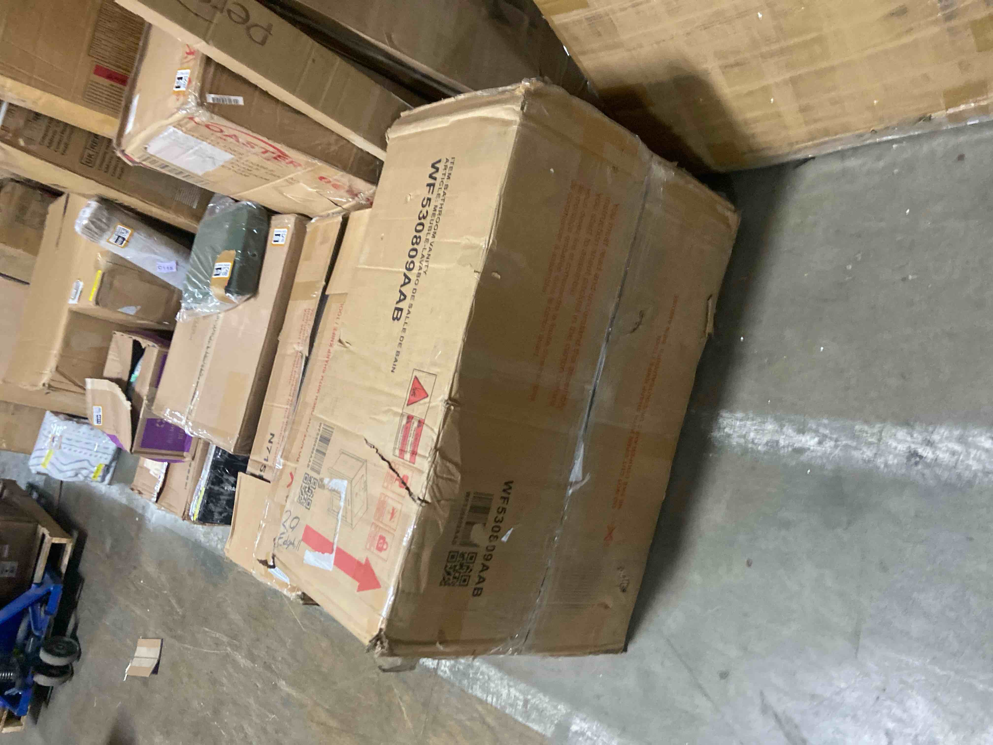 https://s3.amazonaws.com/lotting-images-prod/phillipi/GRA2242569_1778856202971.jpeg