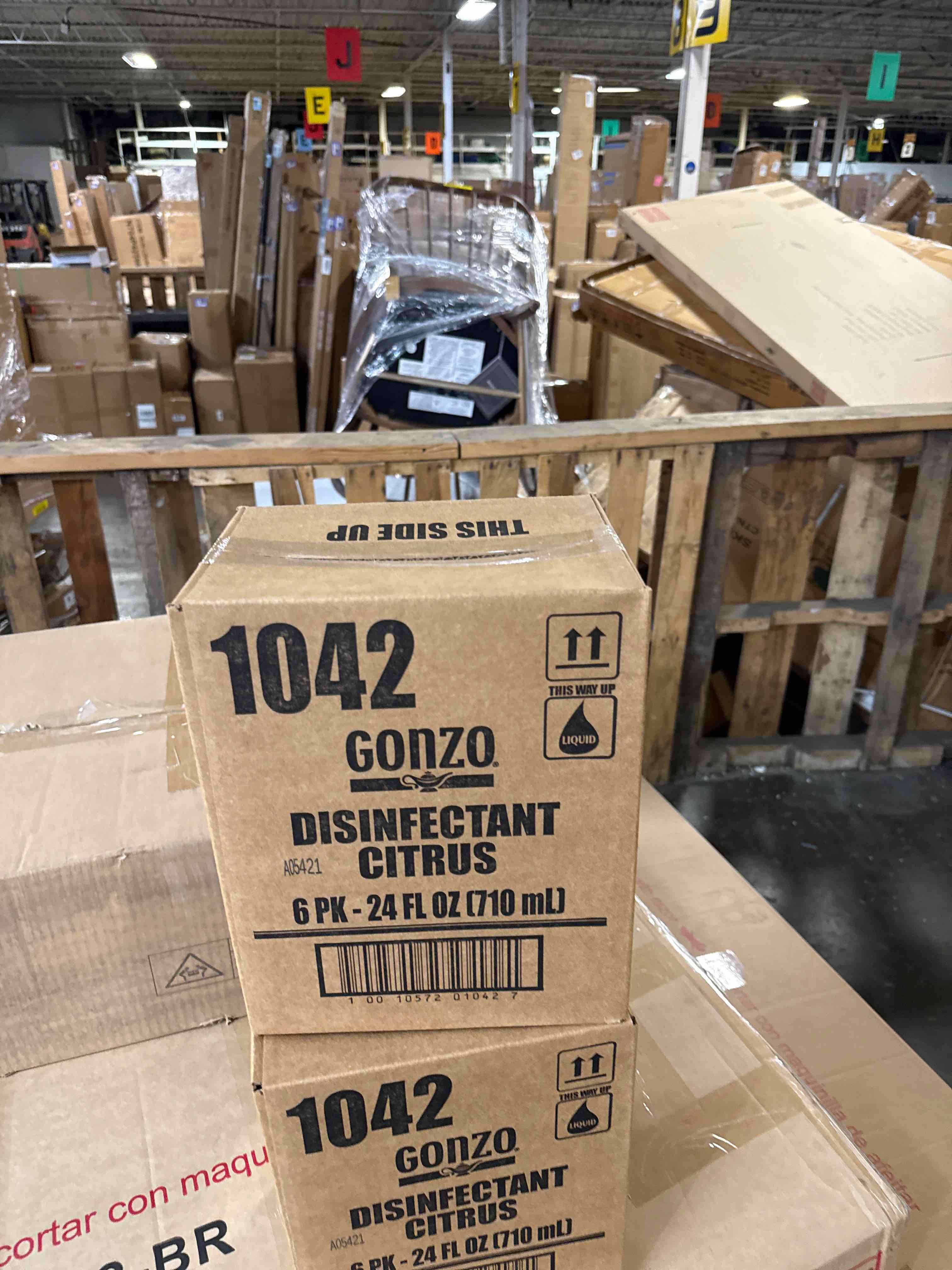 Condition photo showing New/Like New for 4pack weiman gonzo desinfectant citrus 24fl + free microfiber cleaning cloth