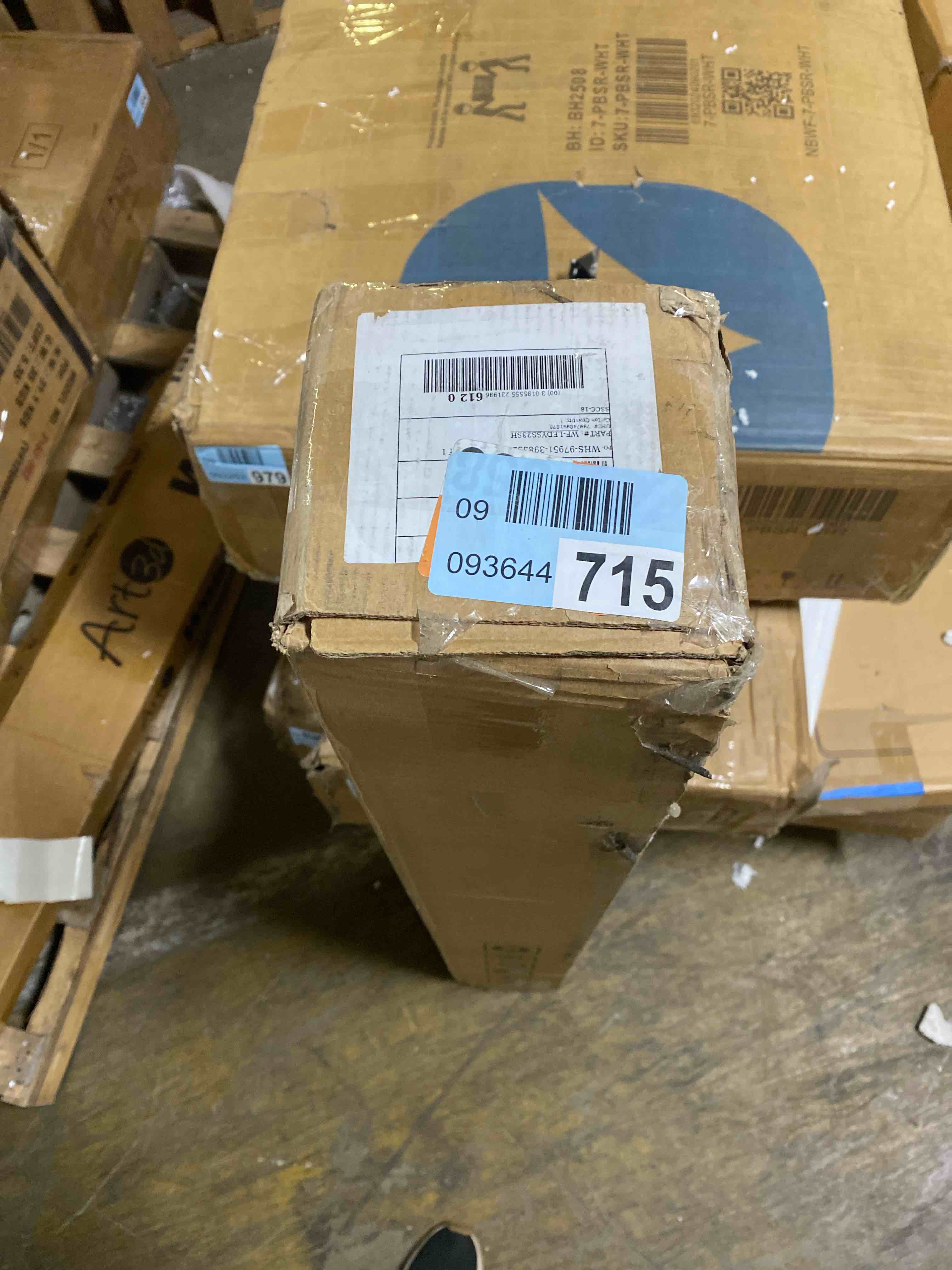 https://s3.amazonaws.com/lotting-images-prod/phillipi/GRA2243466_1779737230722.jpeg