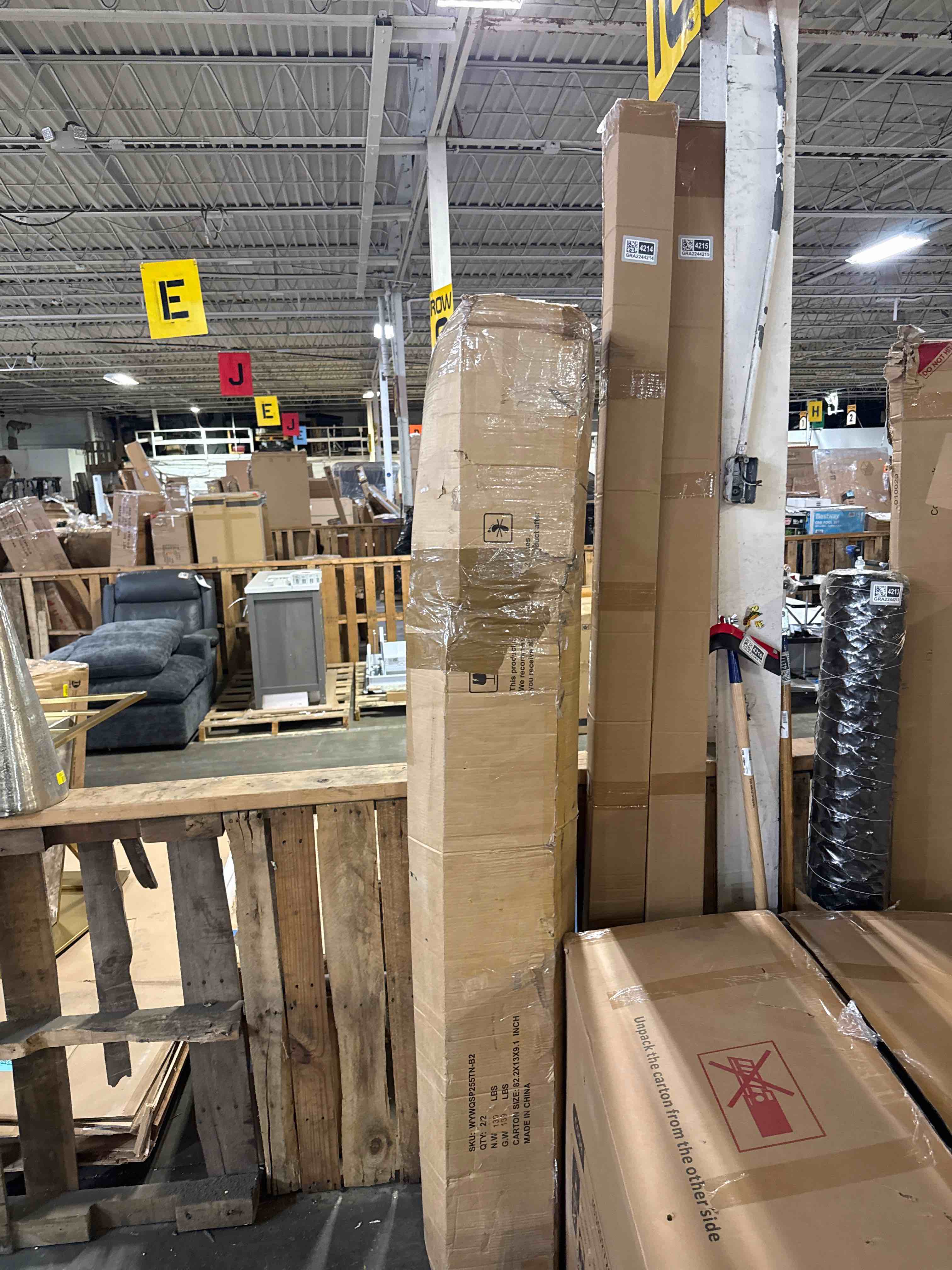https://s3.amazonaws.com/lotting-images-prod/phillipi/GRA2244219_1780595729905.jpeg