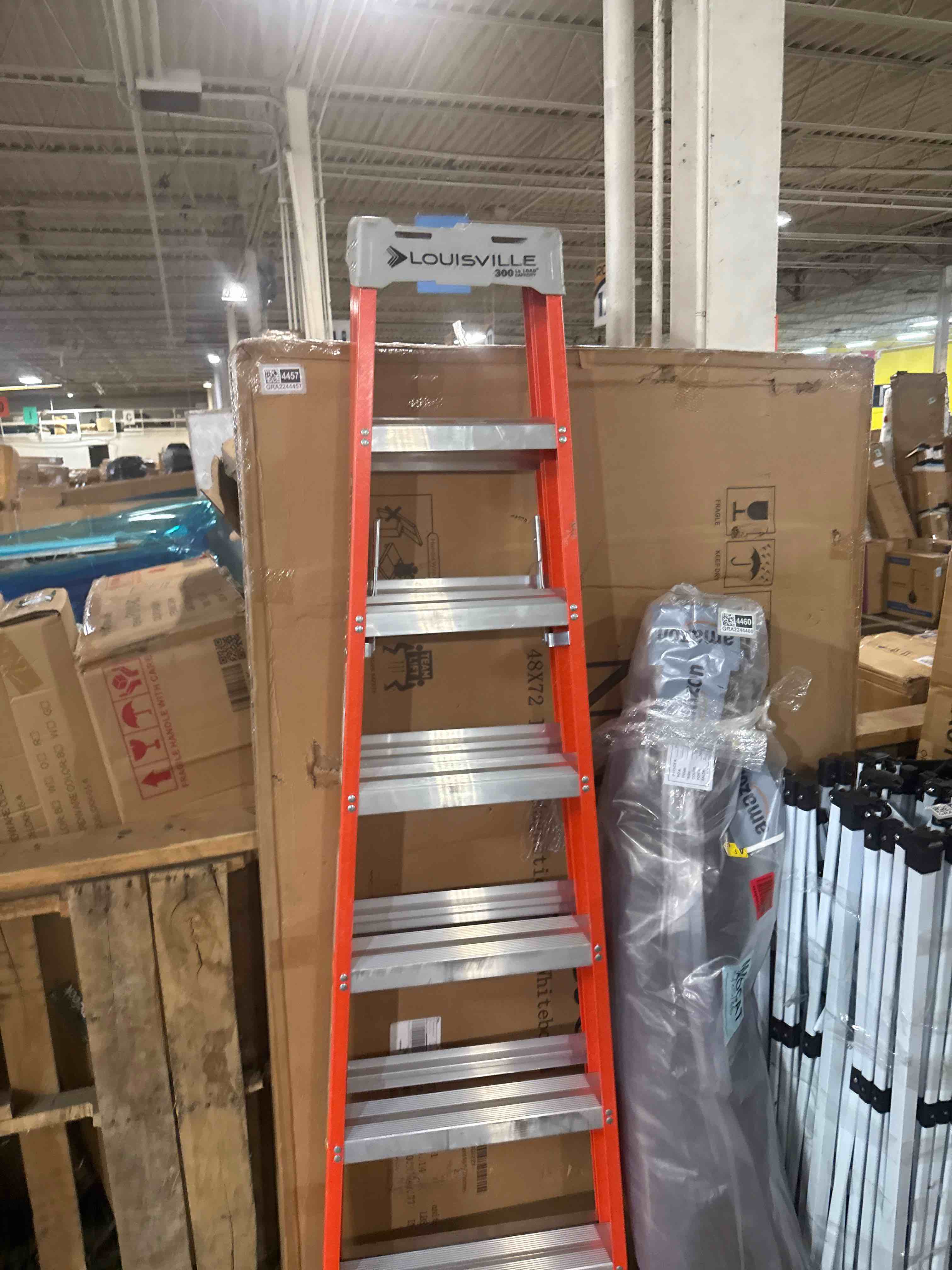 Condition photo showing Good Condition for louisville ladder 7-foot fiberglass step ladder, 300-pound load capacity, type ia, fs1507