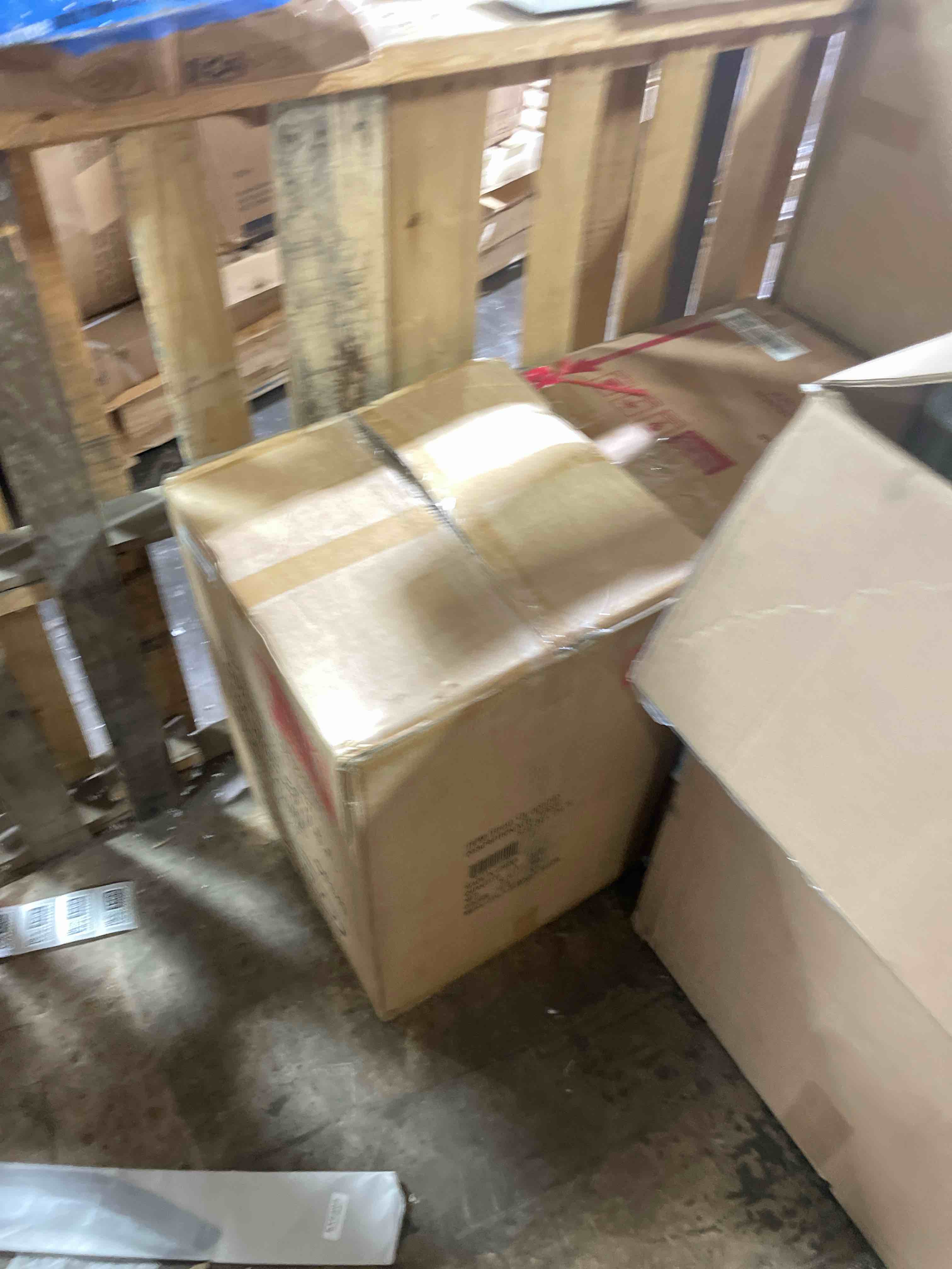 Condition photo showing New/Like New for white tall distressed pot floor metal decorative vase (set of 2)