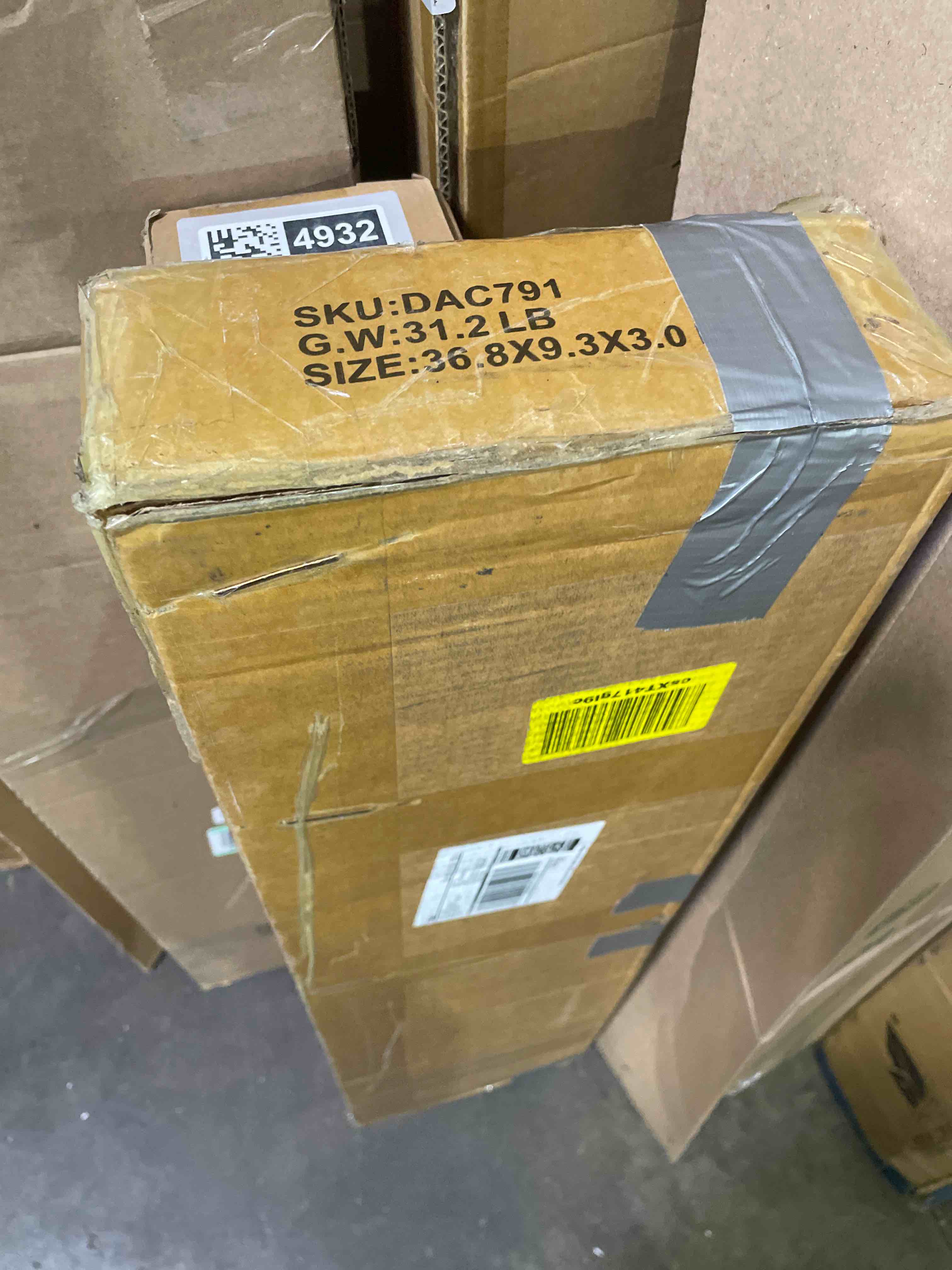 Condition photo showing New/Like New for trailer gate lift assist, for open utility trailer tailgate ramp, 2 sides black, with 12 to 24 inch heights side rail and 4 to 6 feet height tail gate or ramp