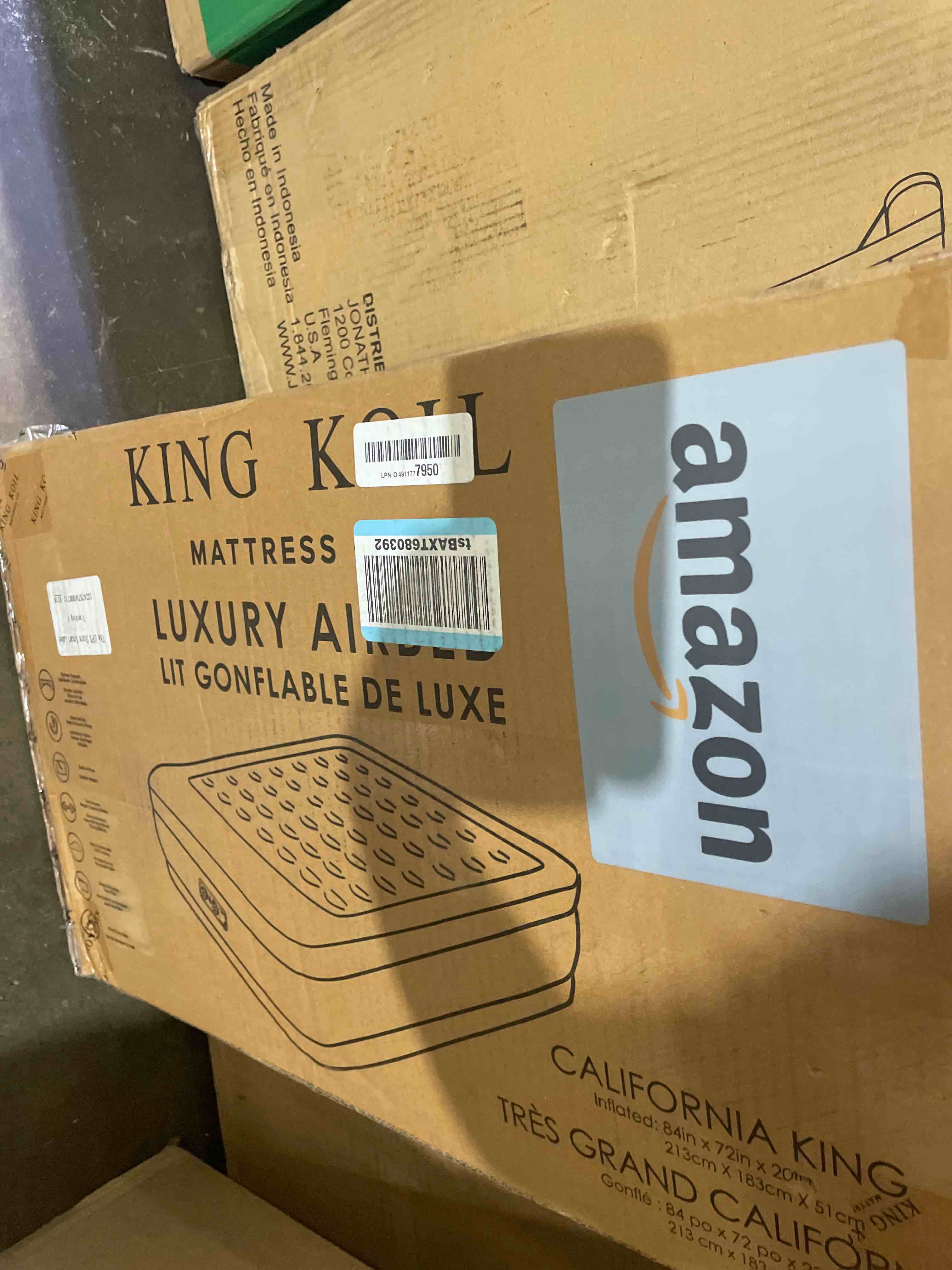 Condition photo showing New/Like New for king koil luxury california king size air mattress with built-in high-speed pump best for home, camping & guests, 20" double high airbed adjustable blow up mattress, waterproof, 1-year warranty black california king 20"