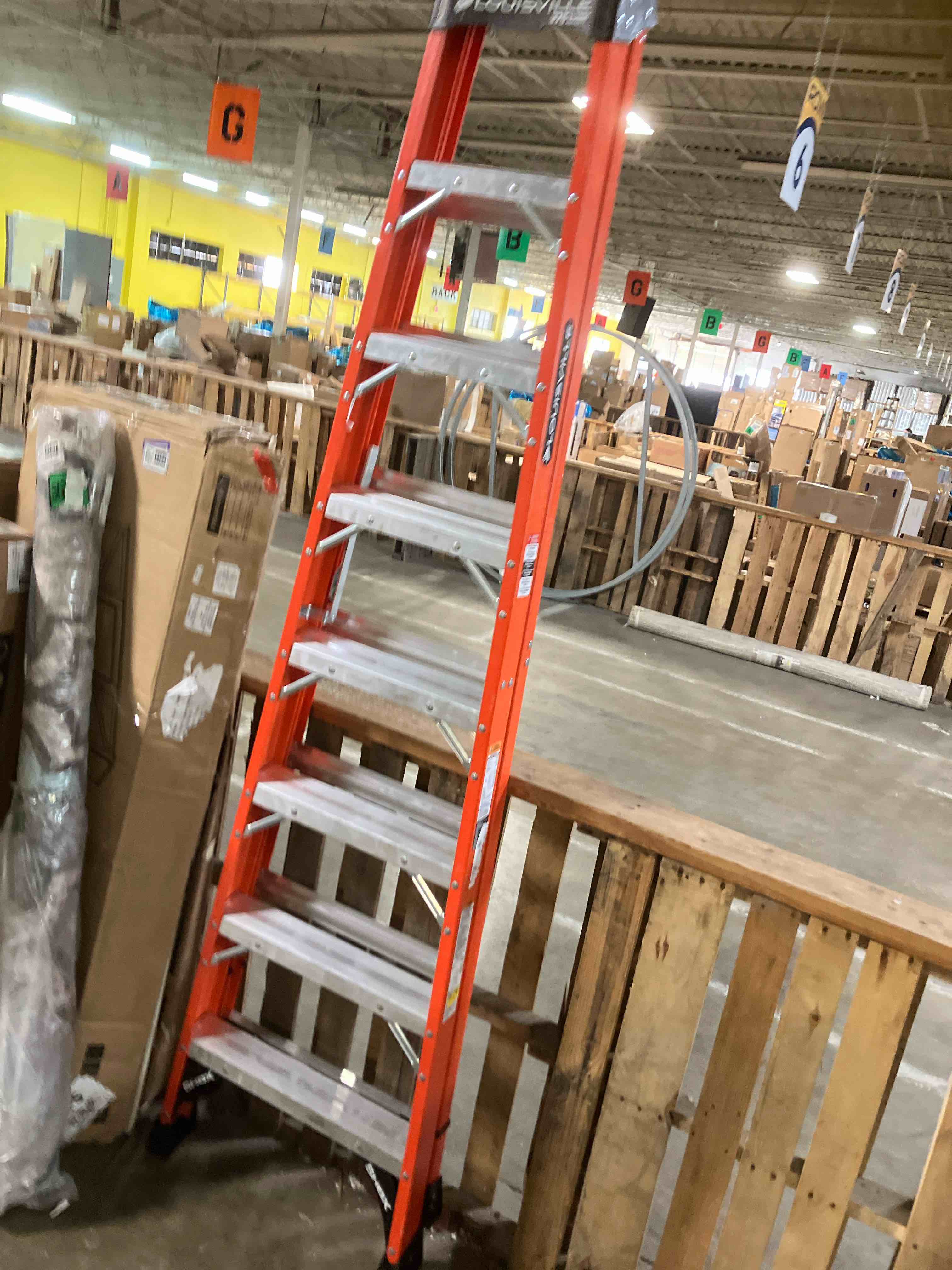 Condition photo showing New/Like New for Louisville Ladder 8-Foot Fiberglass Step Ladder, 375-Pound Load Capacity, Type IAA, FS1408HD 8 feet Step Ladder