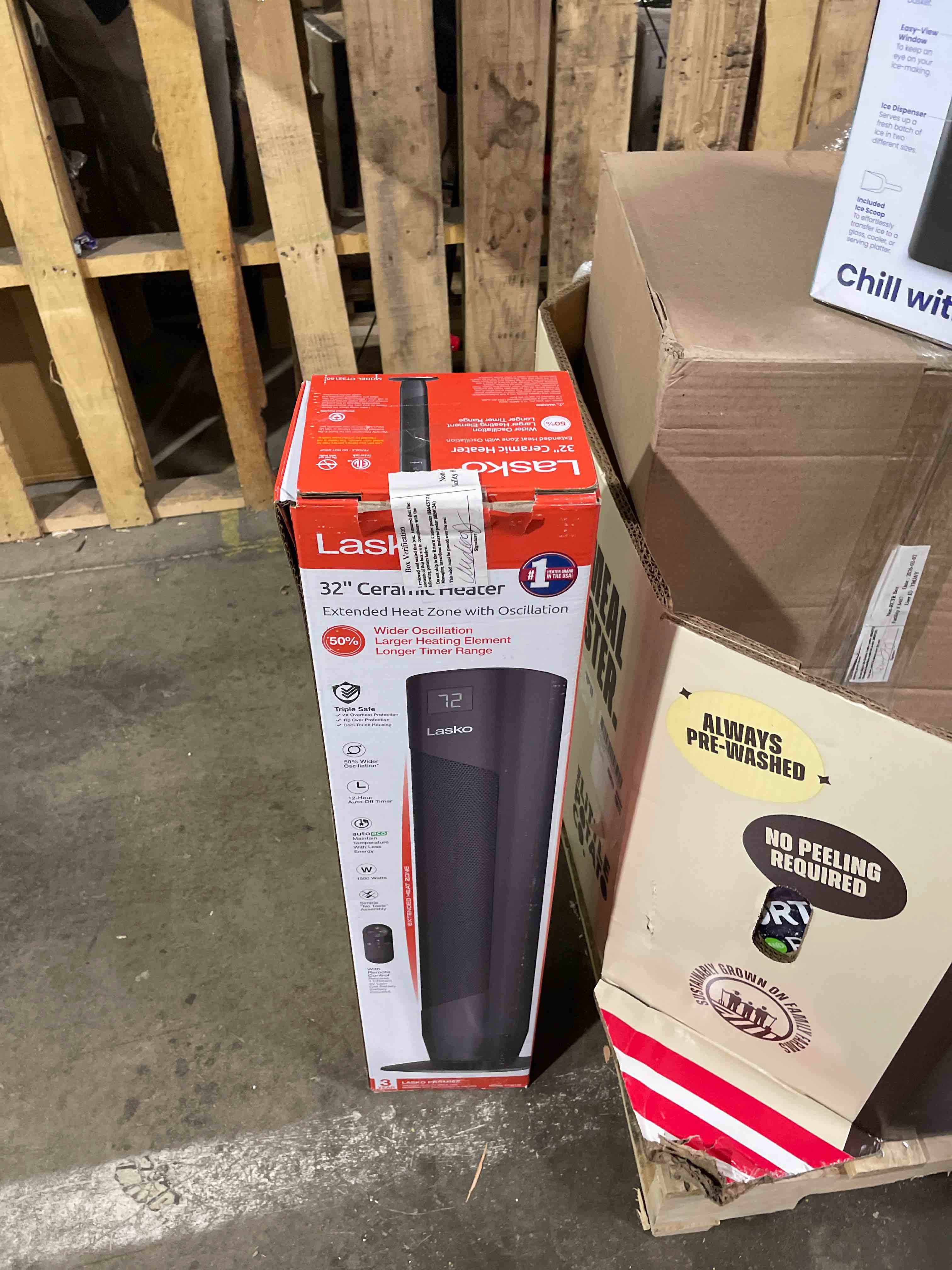 Condition photo showing New/Like New for Lasko 32" Oscillating Ceramic Tower Space Heater with Remote