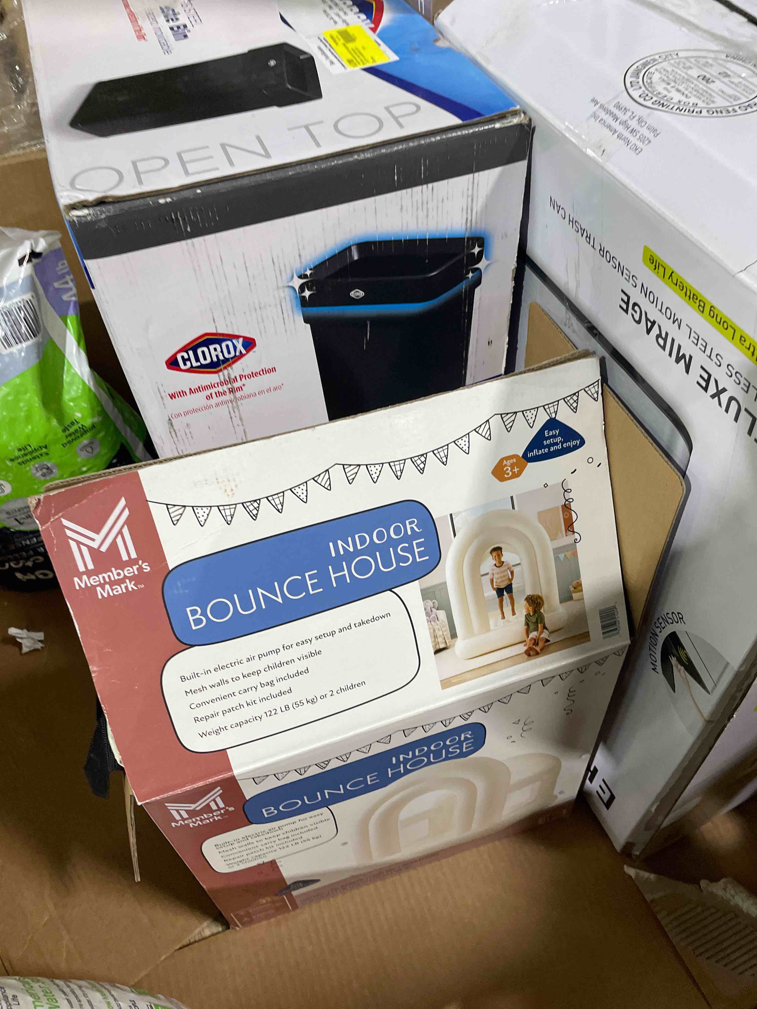 Condition photo showing Good Condition for Member's Mark Cream Indoor Double Arch Bounce House