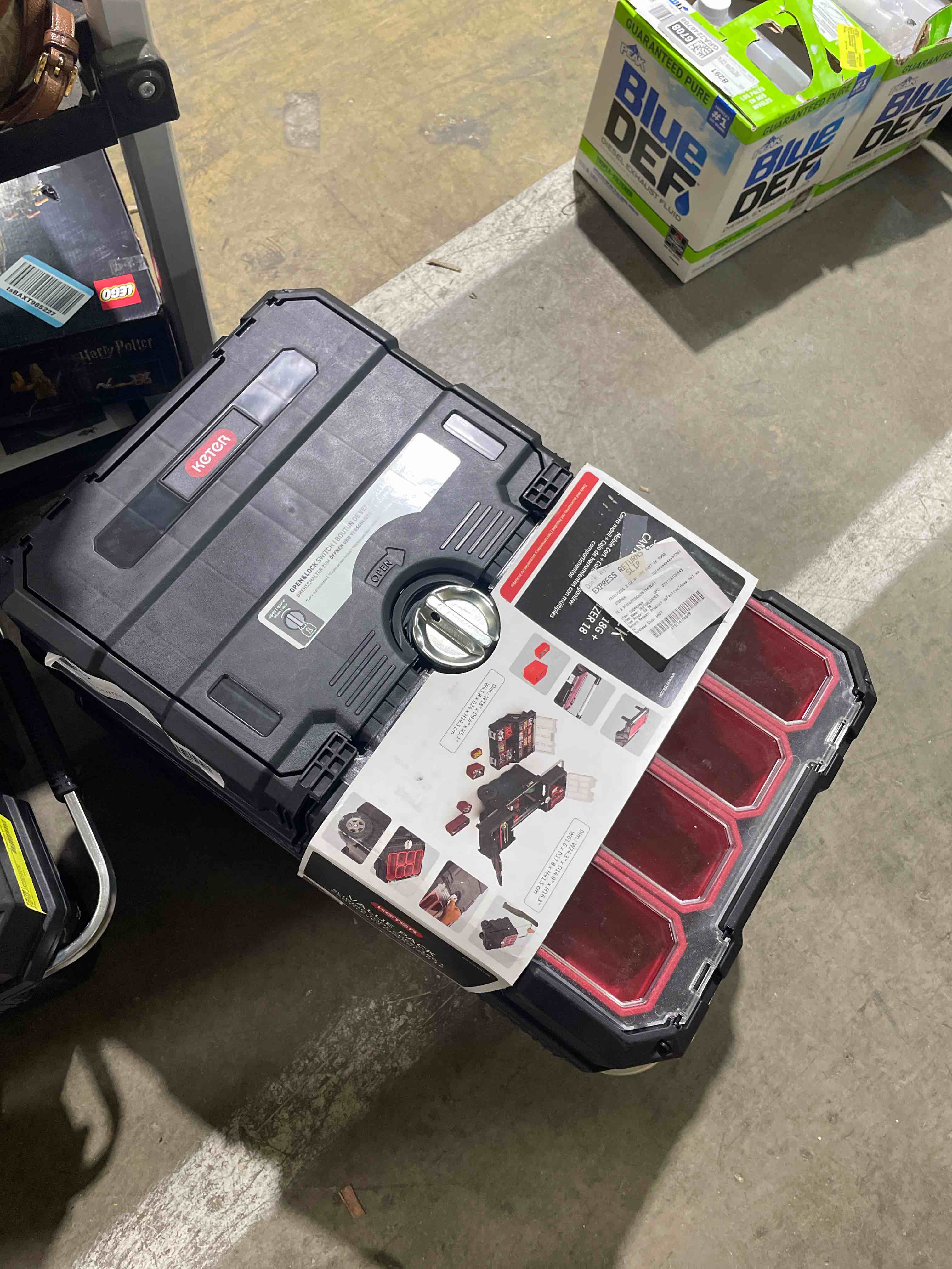 Condition photo showing Good Condition for  Keter Heavy-Duty Keter Masterloader Rolling ToolBox + 18in Cantilever Organizer / Telescoping Handle