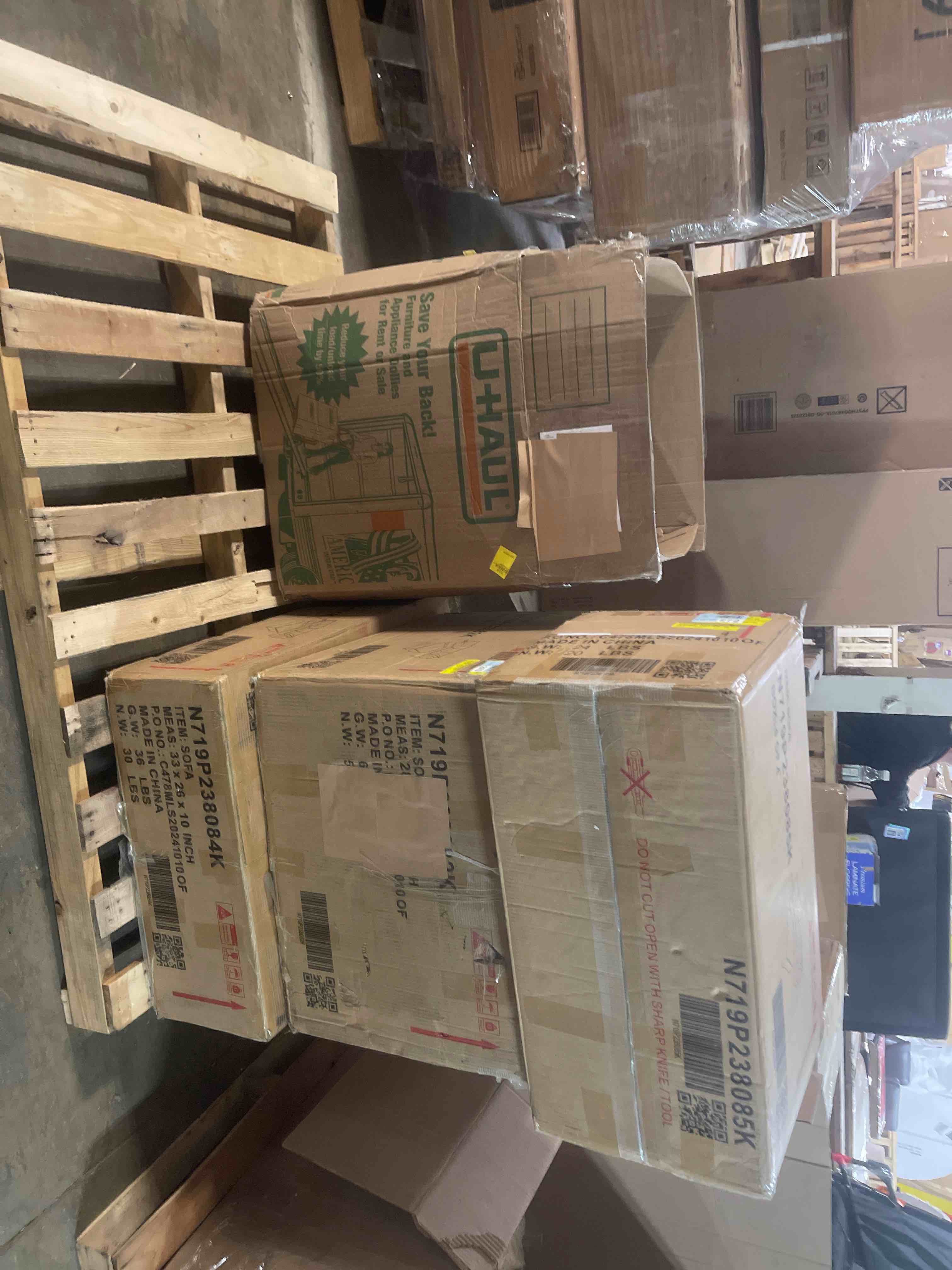 Condition photo showing Good Condition for Fabian 90" Modular Sectional Sofa with Hidden Charging Ports & Ottoman