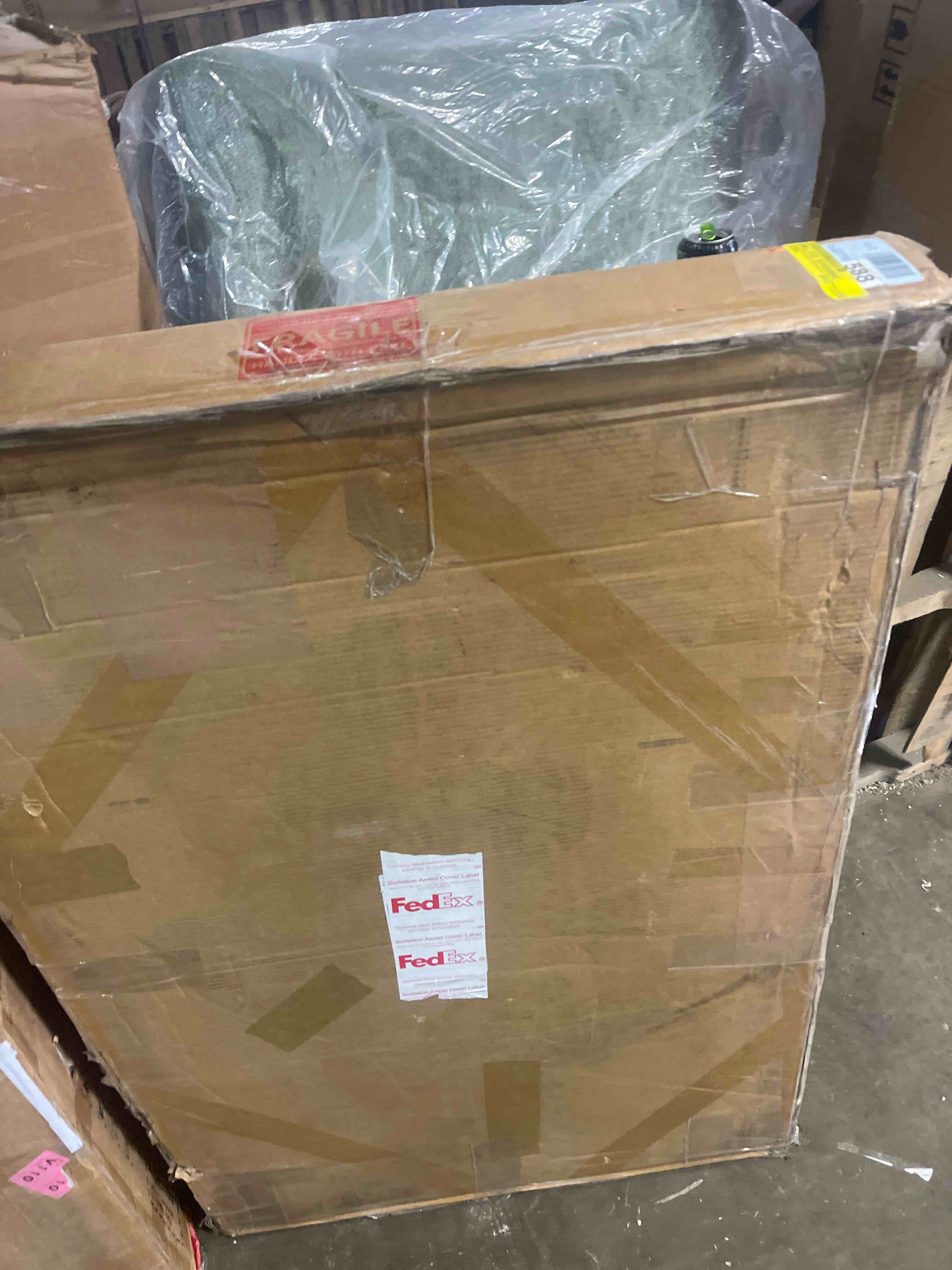 Condition photo showing New/Like New for Rectangle Shower Base White Acrylic with Single Threshold Shower Pan, Non-slip Design