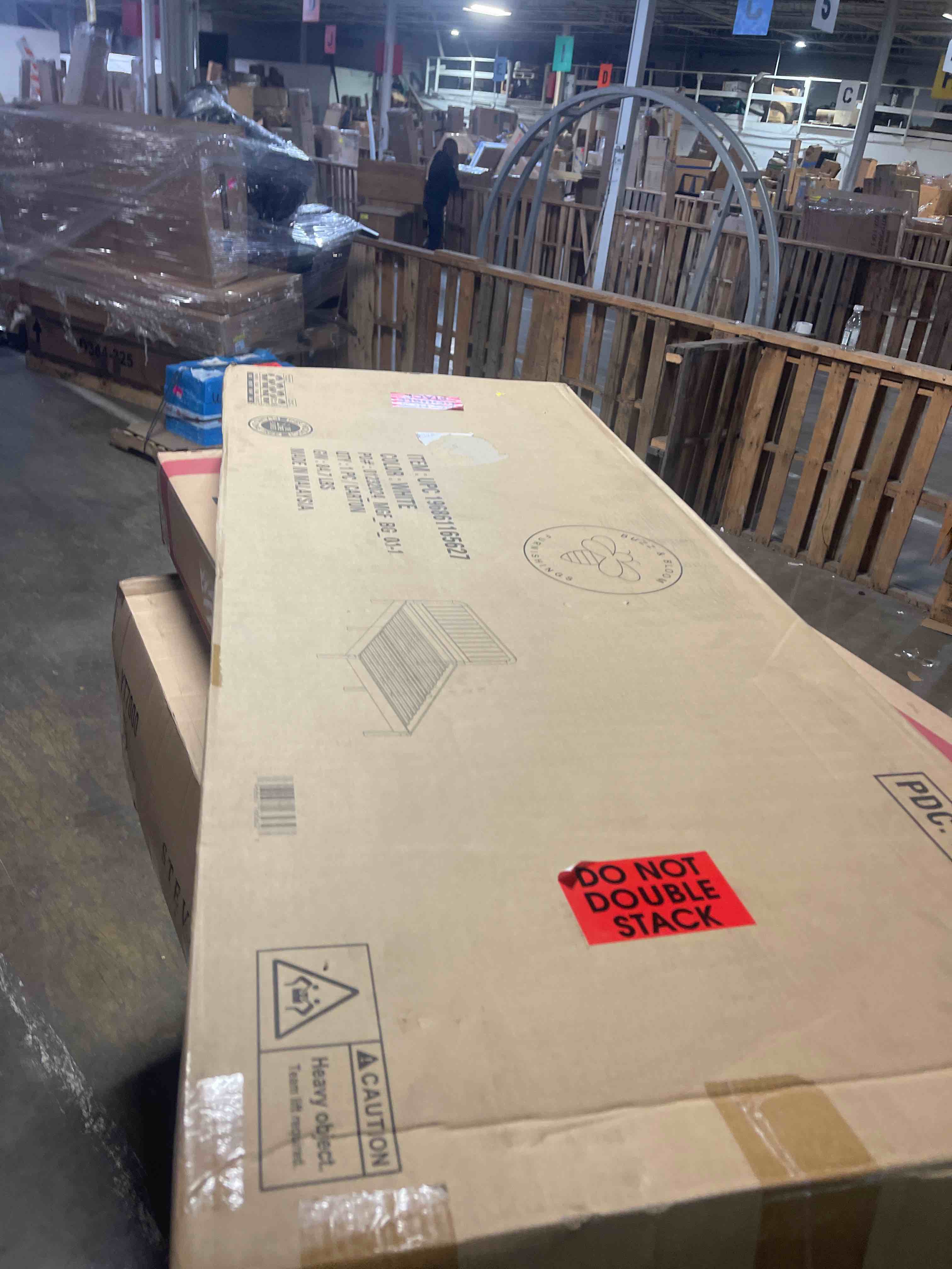 Condition photo showing New/Like New for Solid Wood Bed Frame with Headboard, Bed Frame Wooden Platform Mattress Foundation Bed Frames with Storage, Wooden Slats Support, No Box Spring Needed, Under Bed Storage, Easy Assembly, Natural